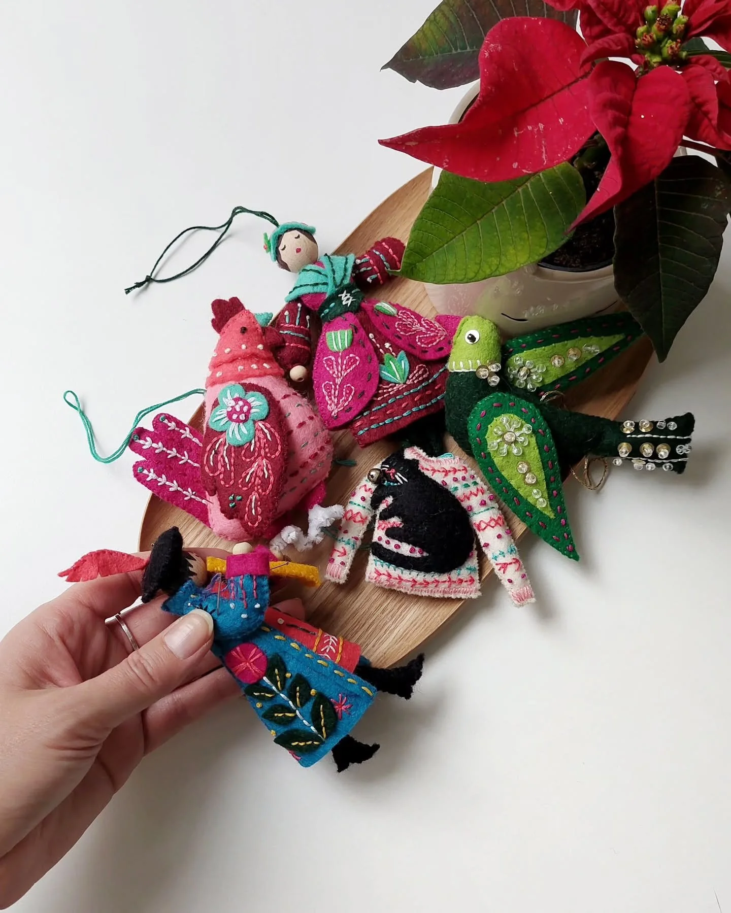 A new member for the gang 🙌

So I've got this Christmas tradition, which is making one felt ornament per year for my daughter. It feels like I started it yesterday, but we're now in the fifth year 🫠. 
Personally, I don't go crazy over Christmas, bu