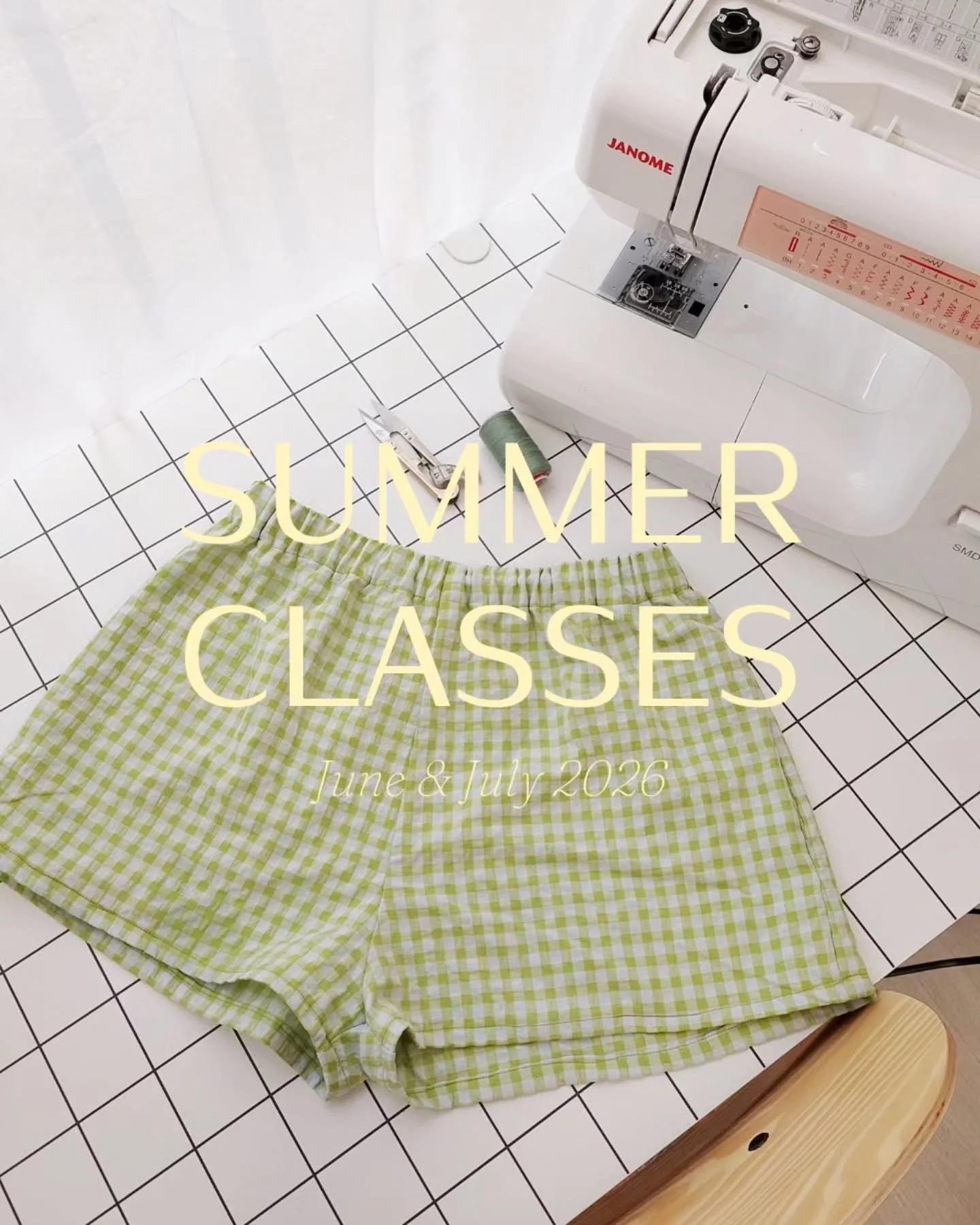 In Madrid this summer? Come and sew with me ☀️. There are different options available both for specific courses and for weekly classes, check all the information on my website! 

In June and July there are classes, in August the school is closed, the