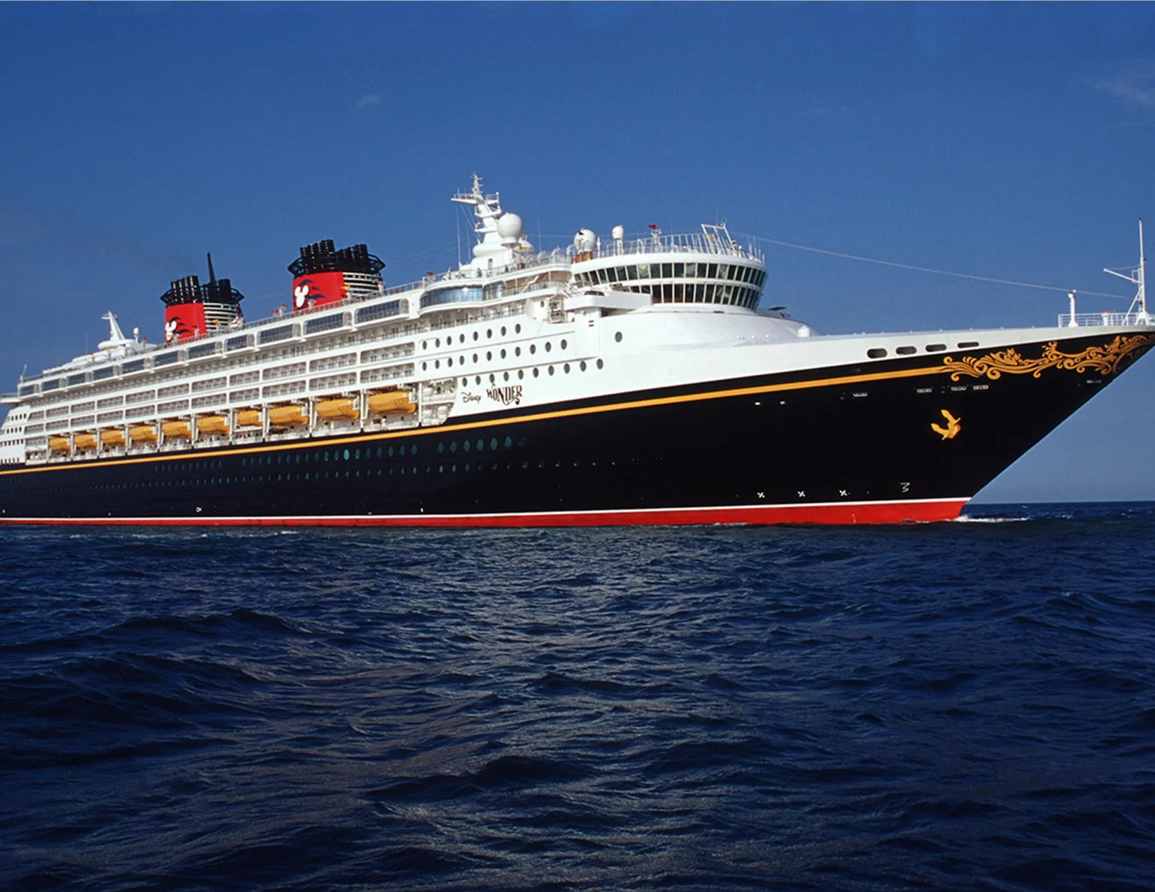 DISNEY CRUISE LINES01.jpg