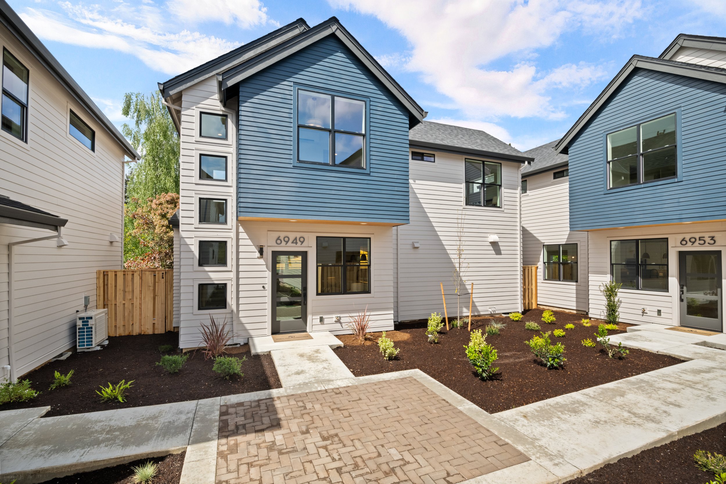 6949n Willamette Cottages — Brett Schulz, Architect PC