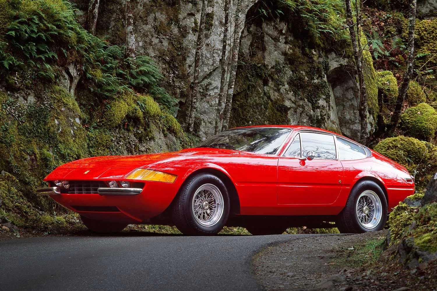 Ferrari GTB/4 Daytona canvas print