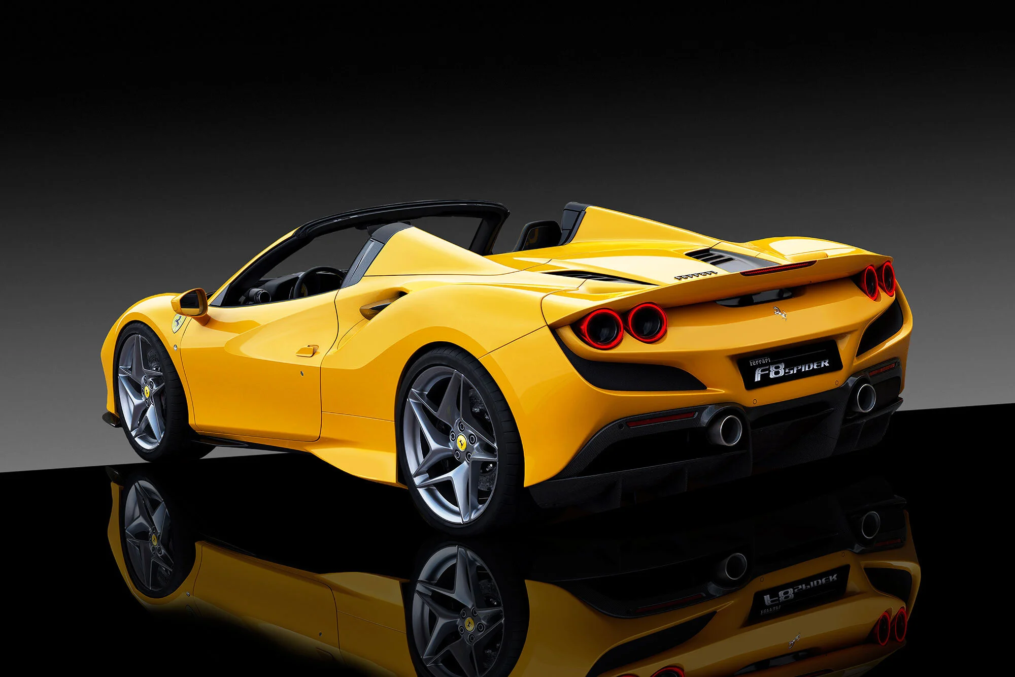 A - F8 Spider (247).jpg