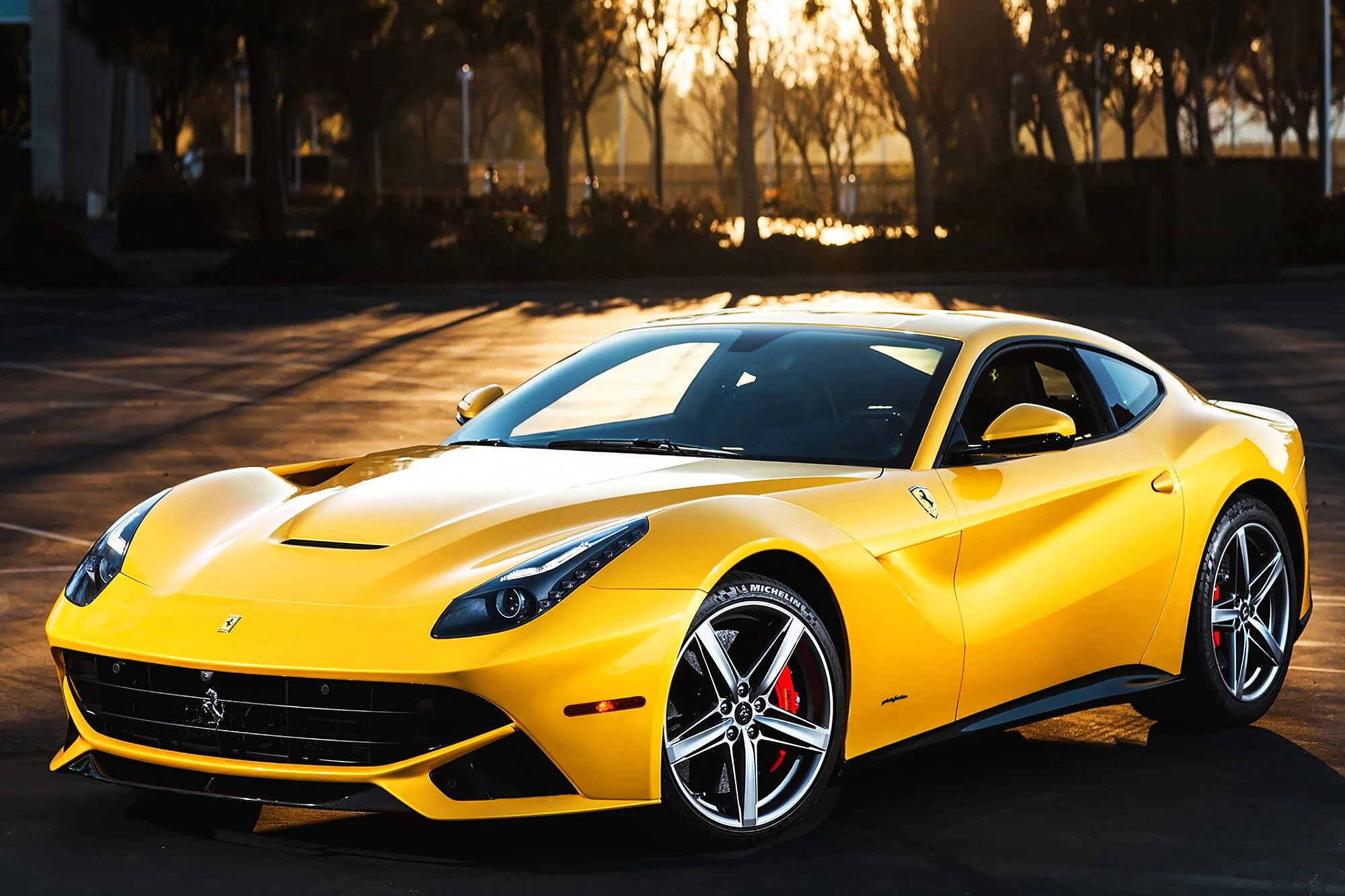 A - F12 Berlinetta (276).jpg