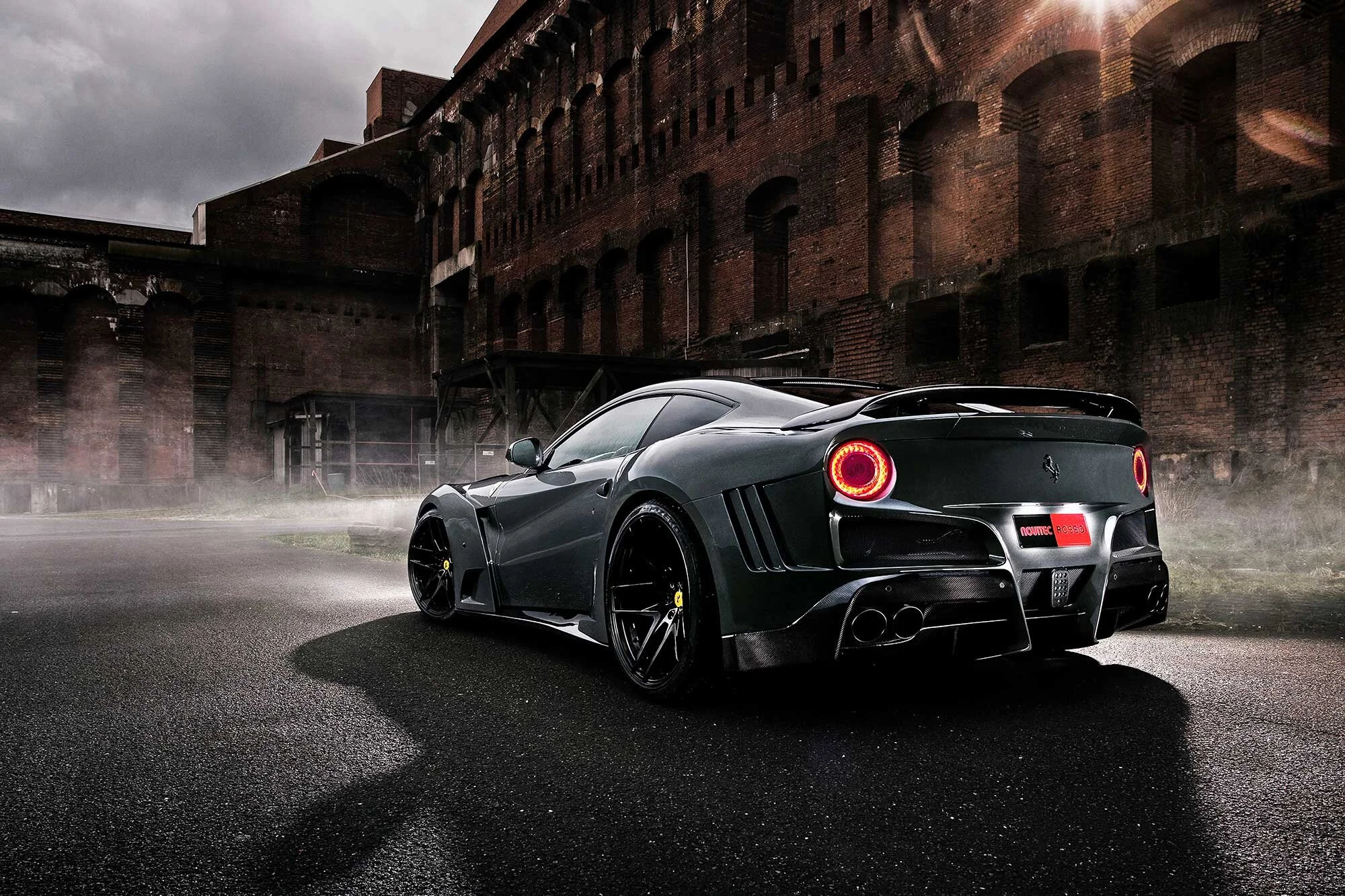 A - F12 Berlinetta (318).jpg