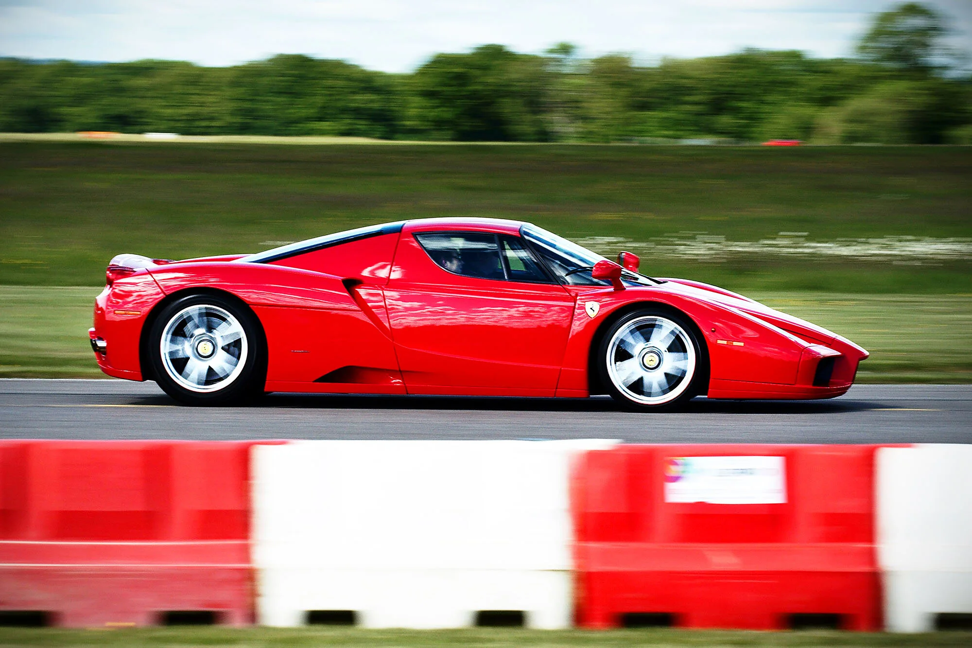 A 511 Enzo web.jpg