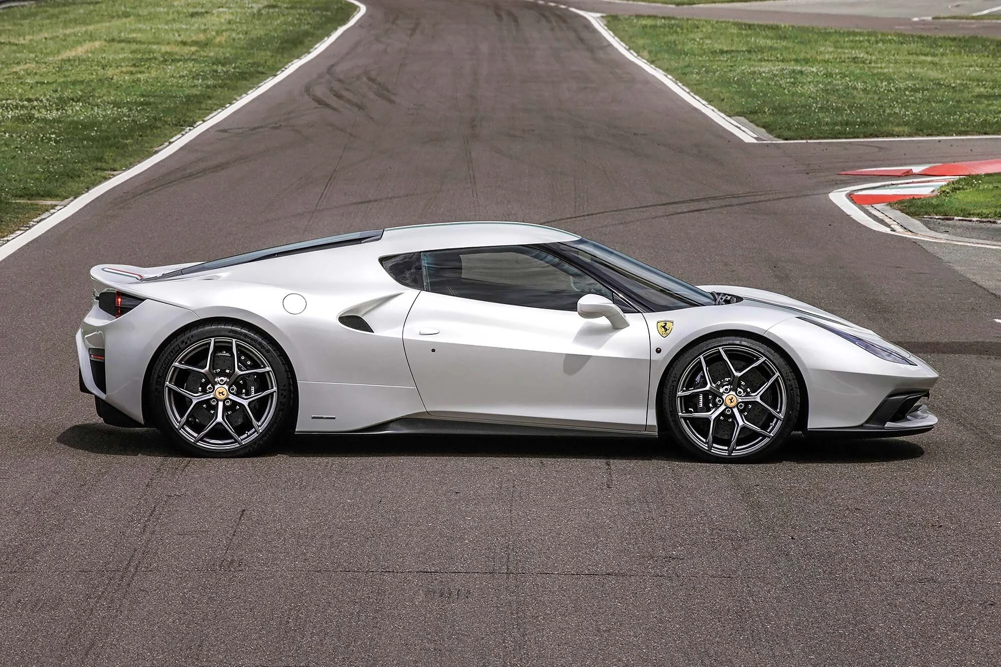 A #526 458 MM Speciale web.jpg