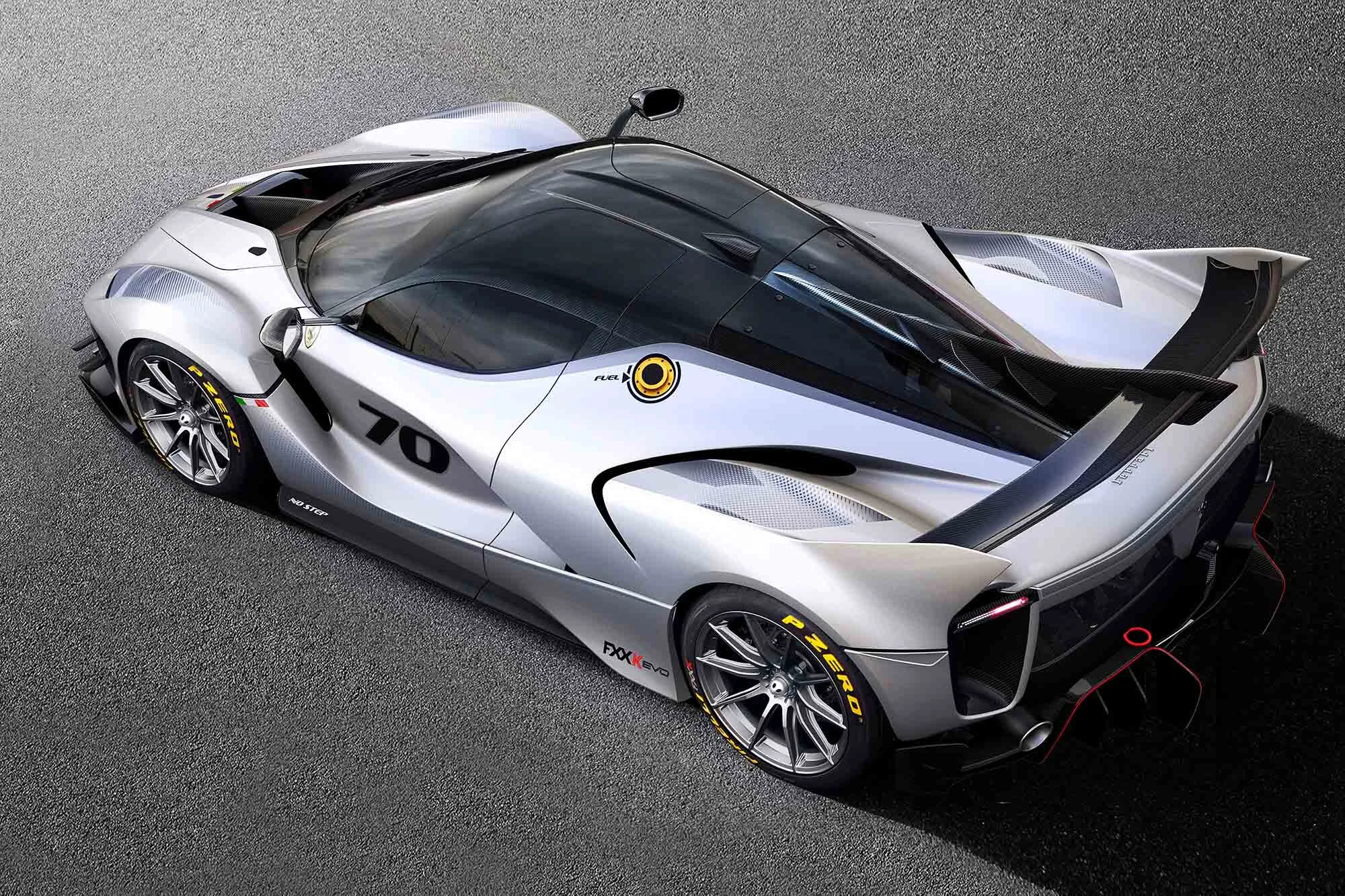 A #586 FXX-K Evo web.jpg