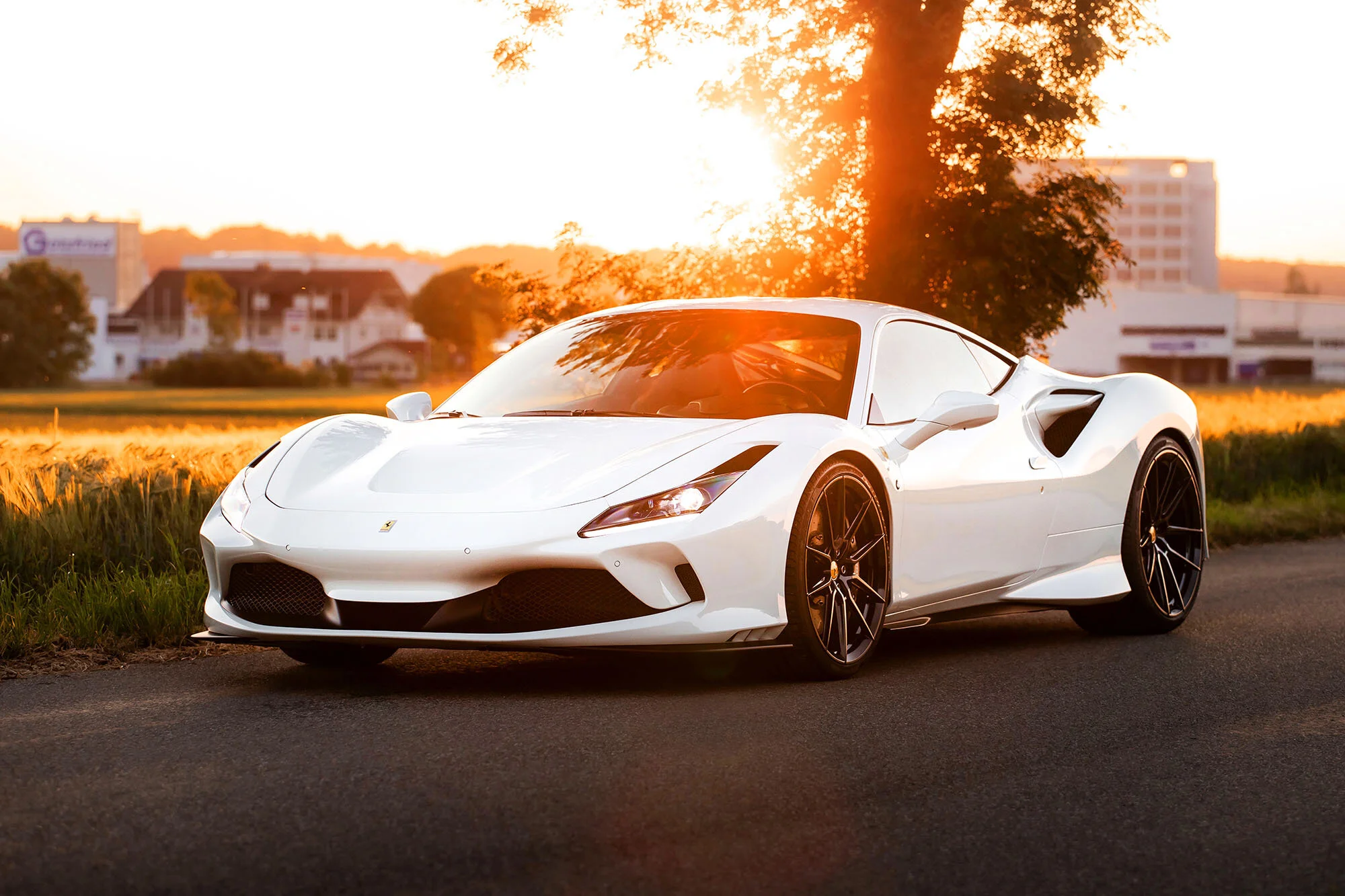 A #599 F8 Tributo web.jpg