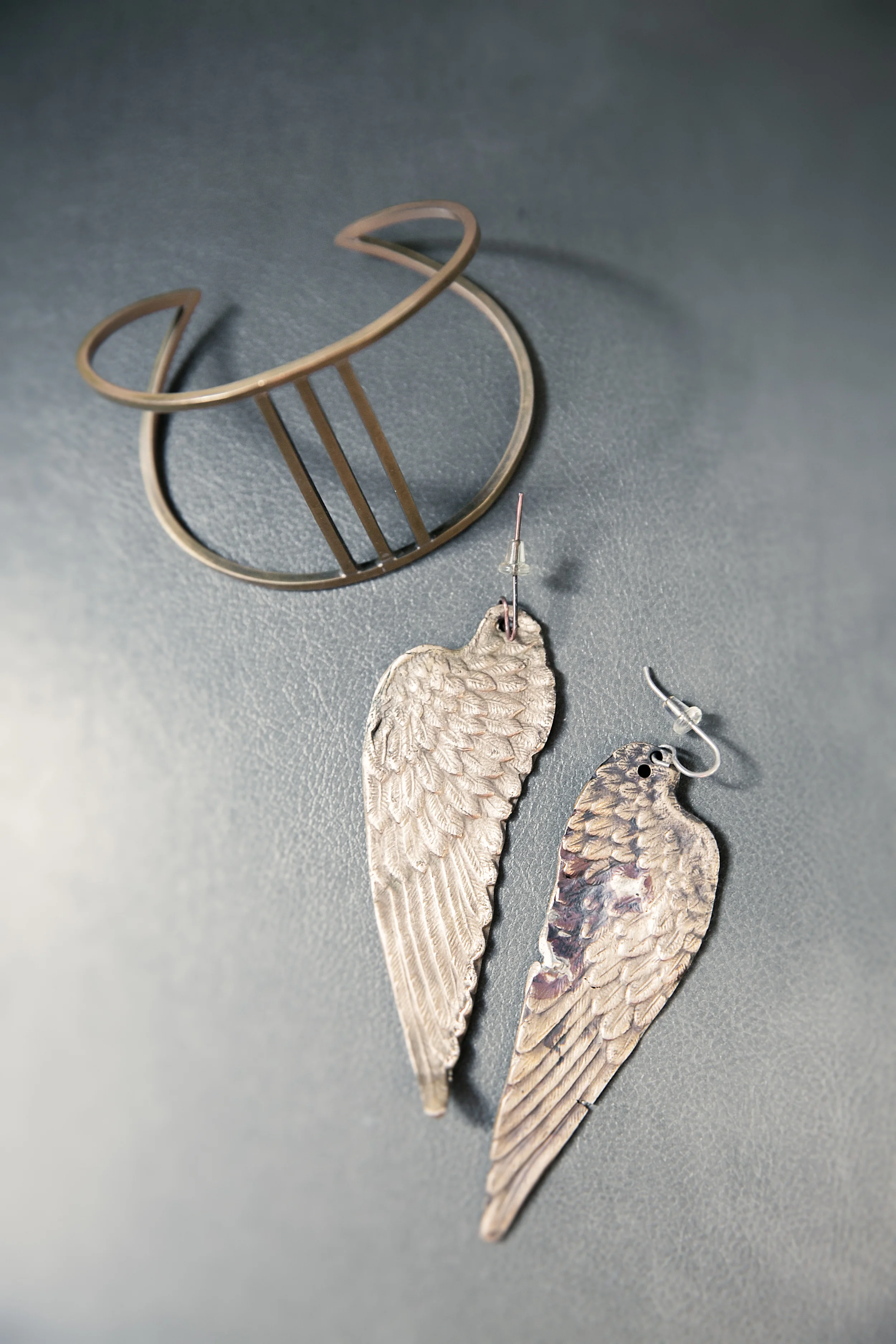 Nick_Natasha_Photography©2015_Earrings.jpg