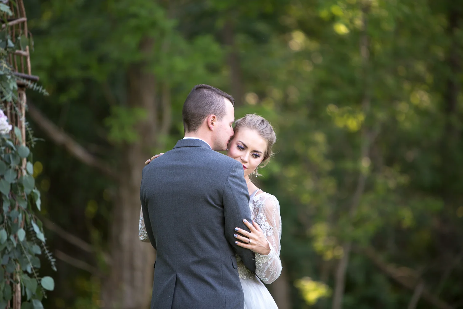 Nick-Natasha-Studio-Styled-Wedding-Sinclair-of-Skaneateles-NY-1850.jpg