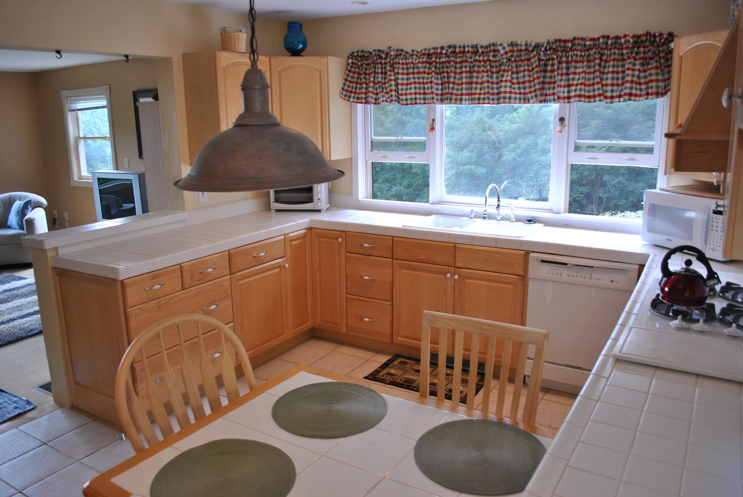  Main house kitchen 