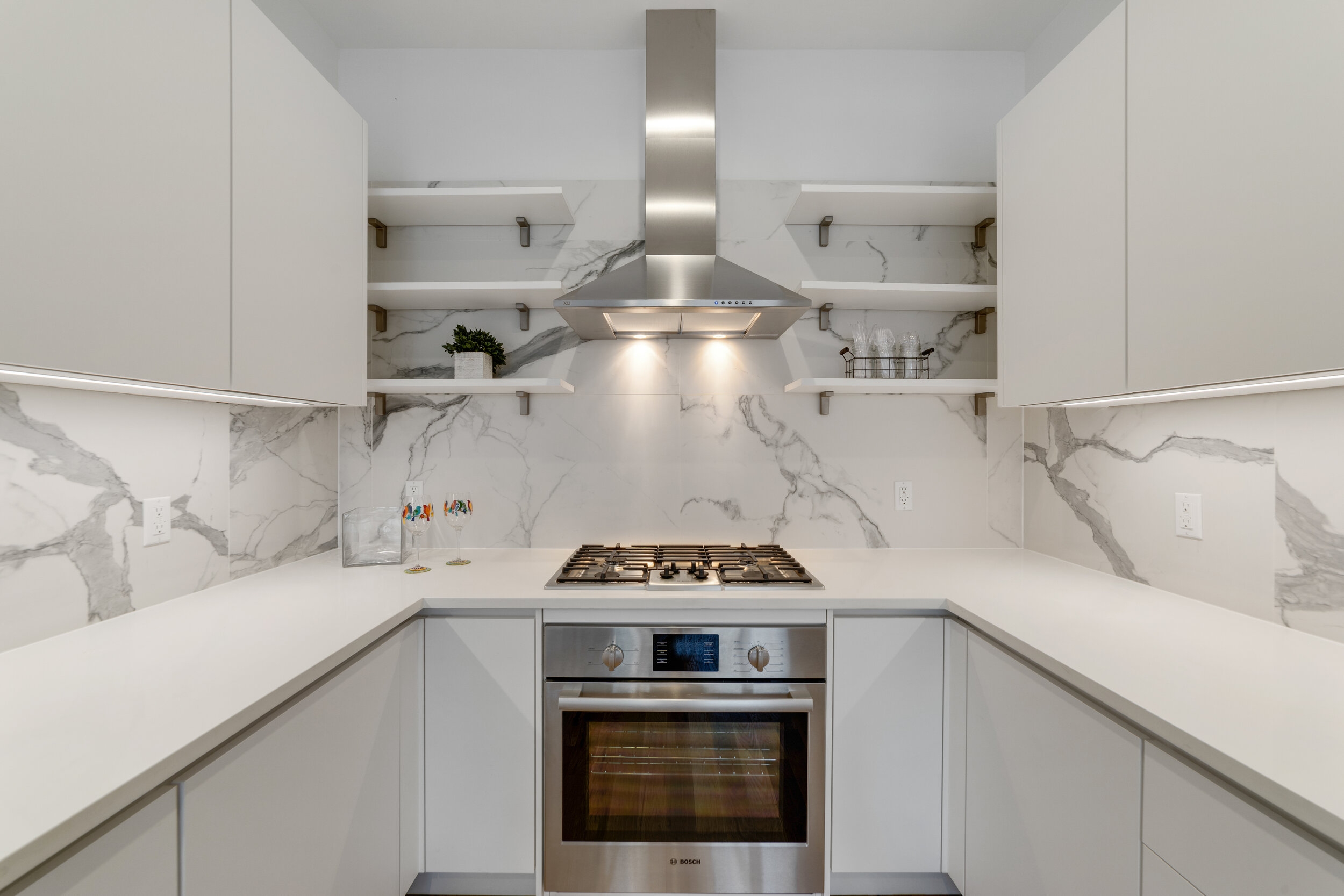 267EvergreenAvenue3A-BushwickNewYork_Jessica_Peters_DouglasElliman_Photography_68357300_high_res (1).jpg