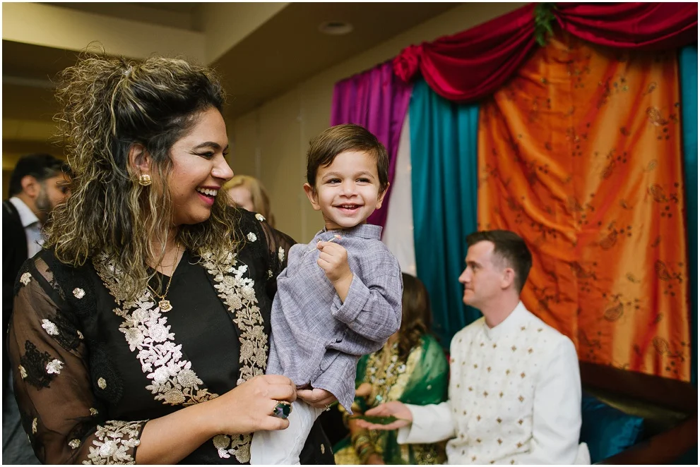 Calgary_Wedding_Photography_Mehndi_Ceremony_2017_Blog_0011.jpg