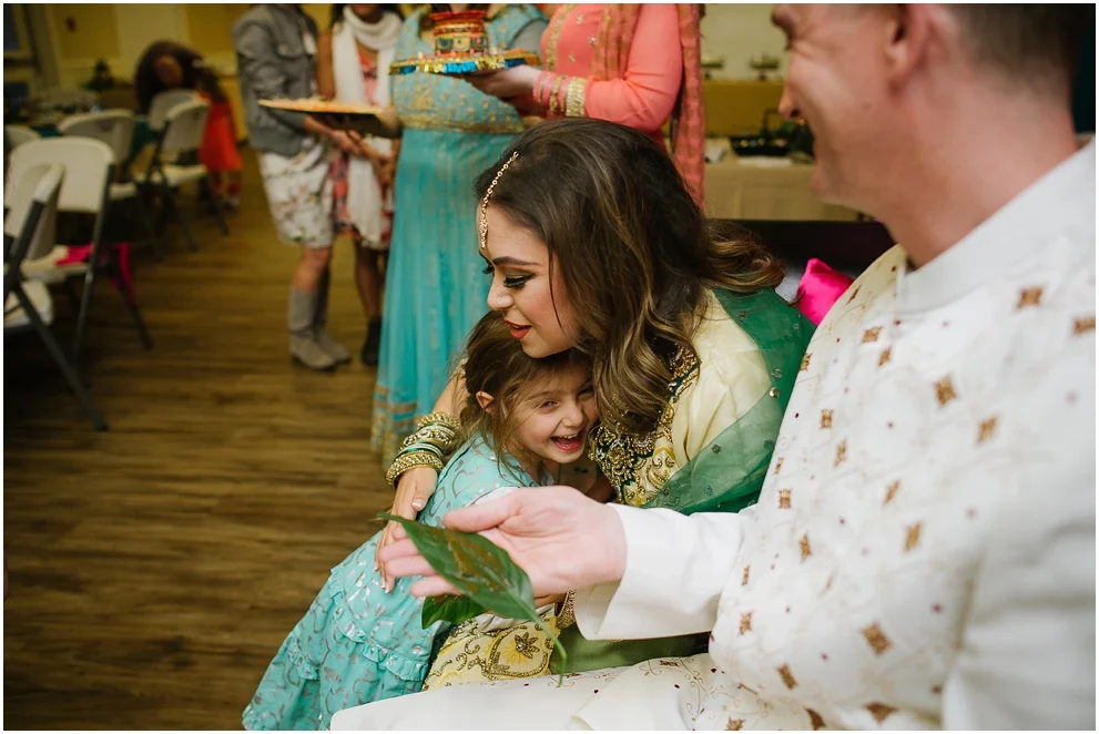 Calgary_Wedding_Photography_Mehndi_Ceremony_2017_Blog_0014.jpg