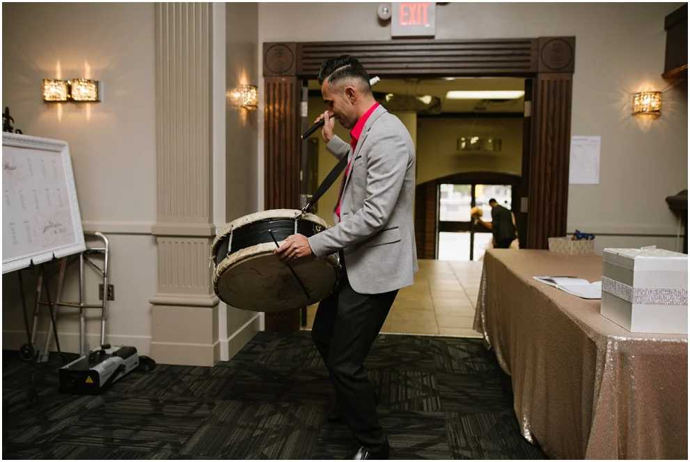 Calgary_Wedding_Photography_Nicole_Nasib_2017_Blog_0045.jpg