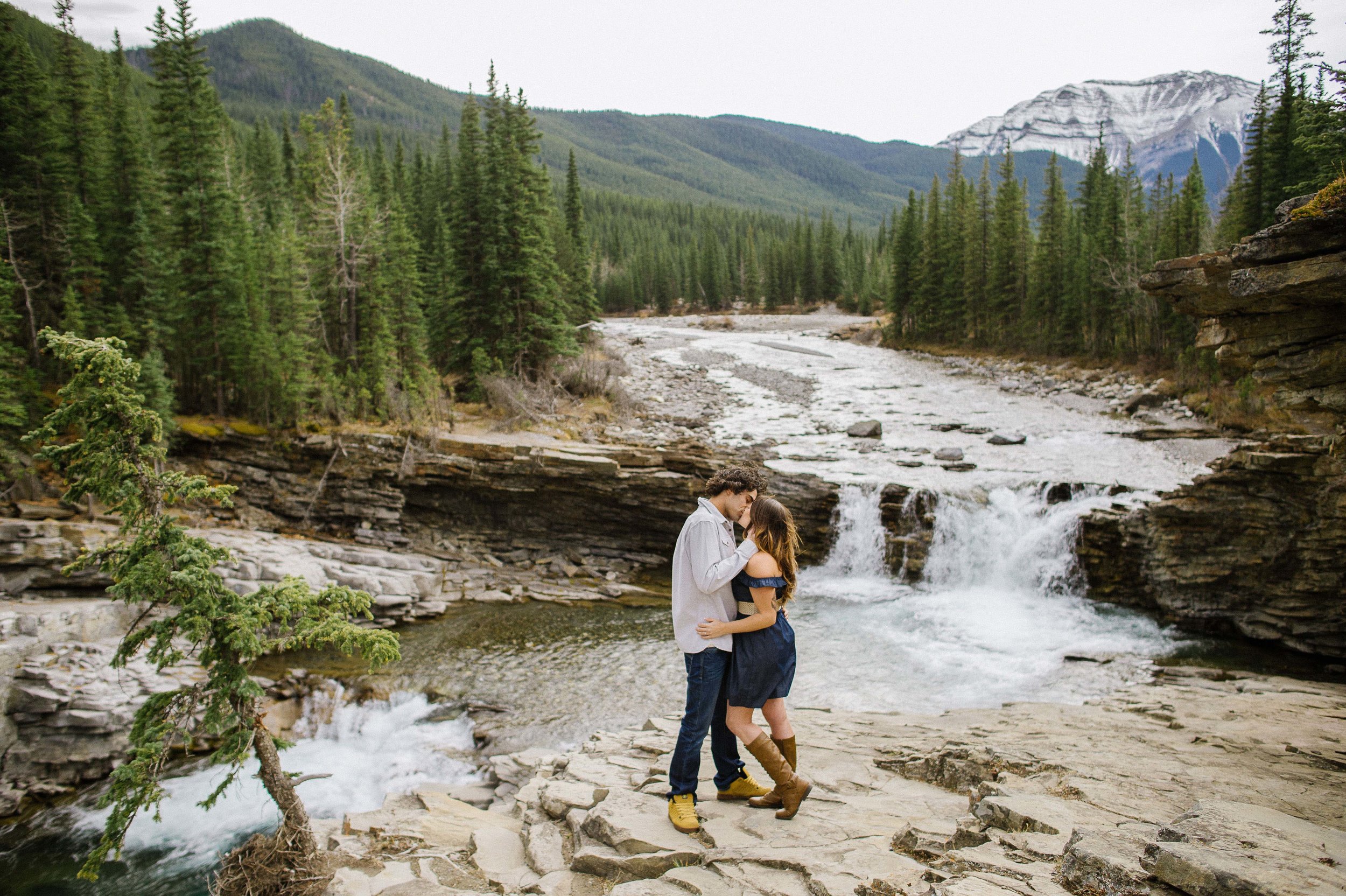 Christy-D-Swanberg-Photography-Calgary-Engagements-sheep-river-falls-21.jpg
