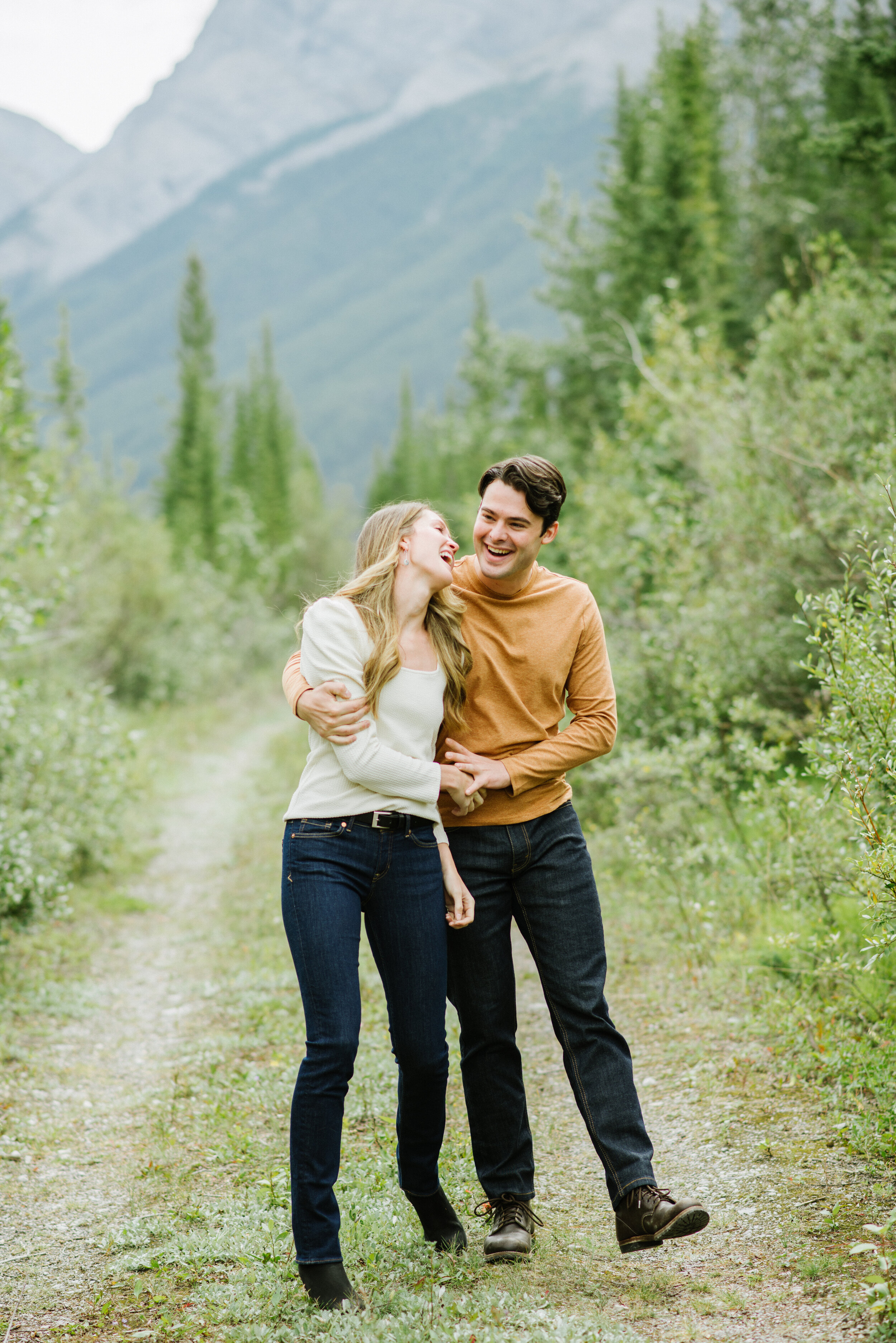 Becky_Sean_Canmore_Engagement_Photography_2021_CDSPhoto_HR_014.JPG
