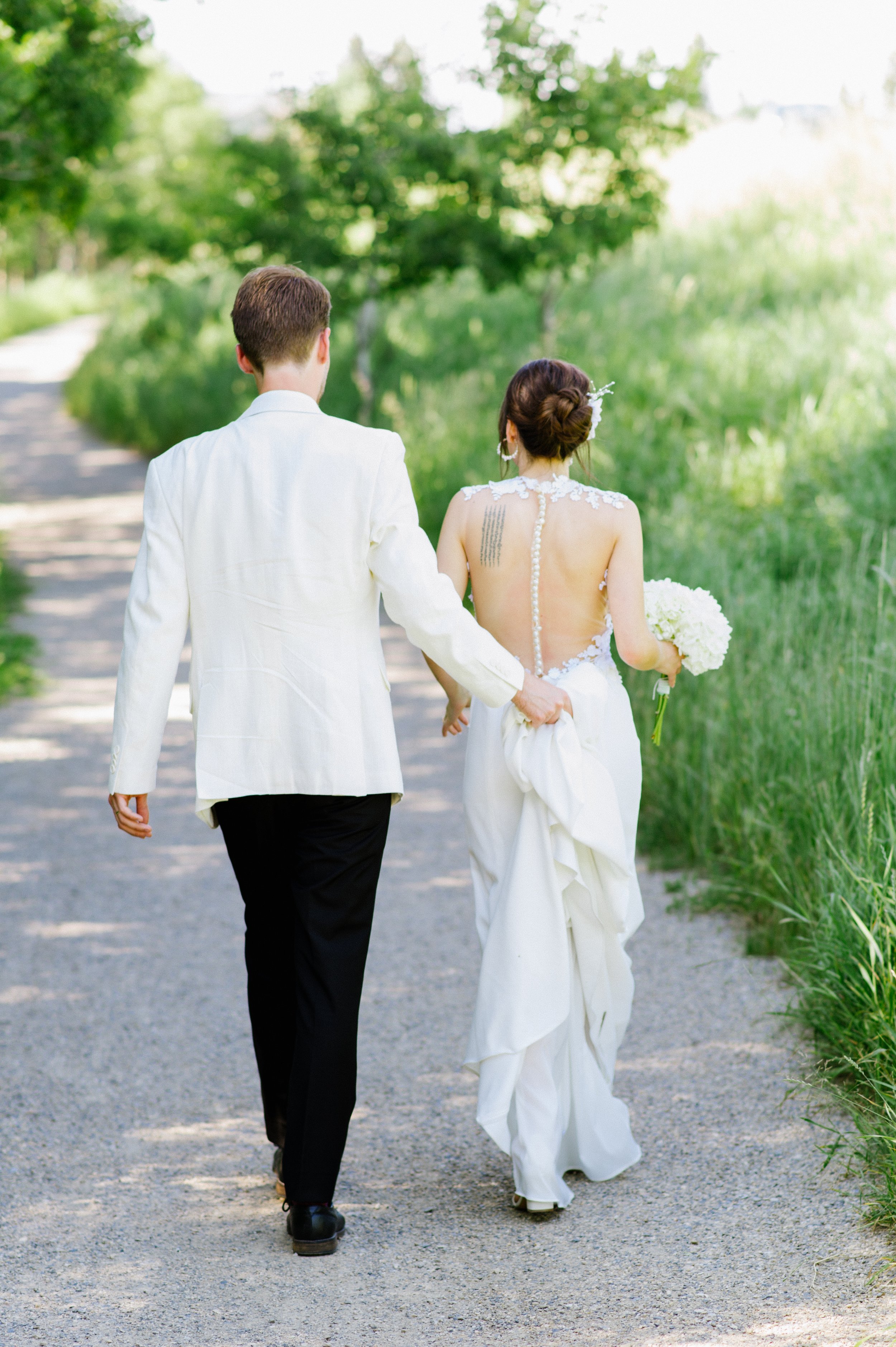 Heather_Shaun_Married_2022_YYC_Wedding_Photography_Wild_Rose_Brewery_CDSPhoto_HR_002.JPG