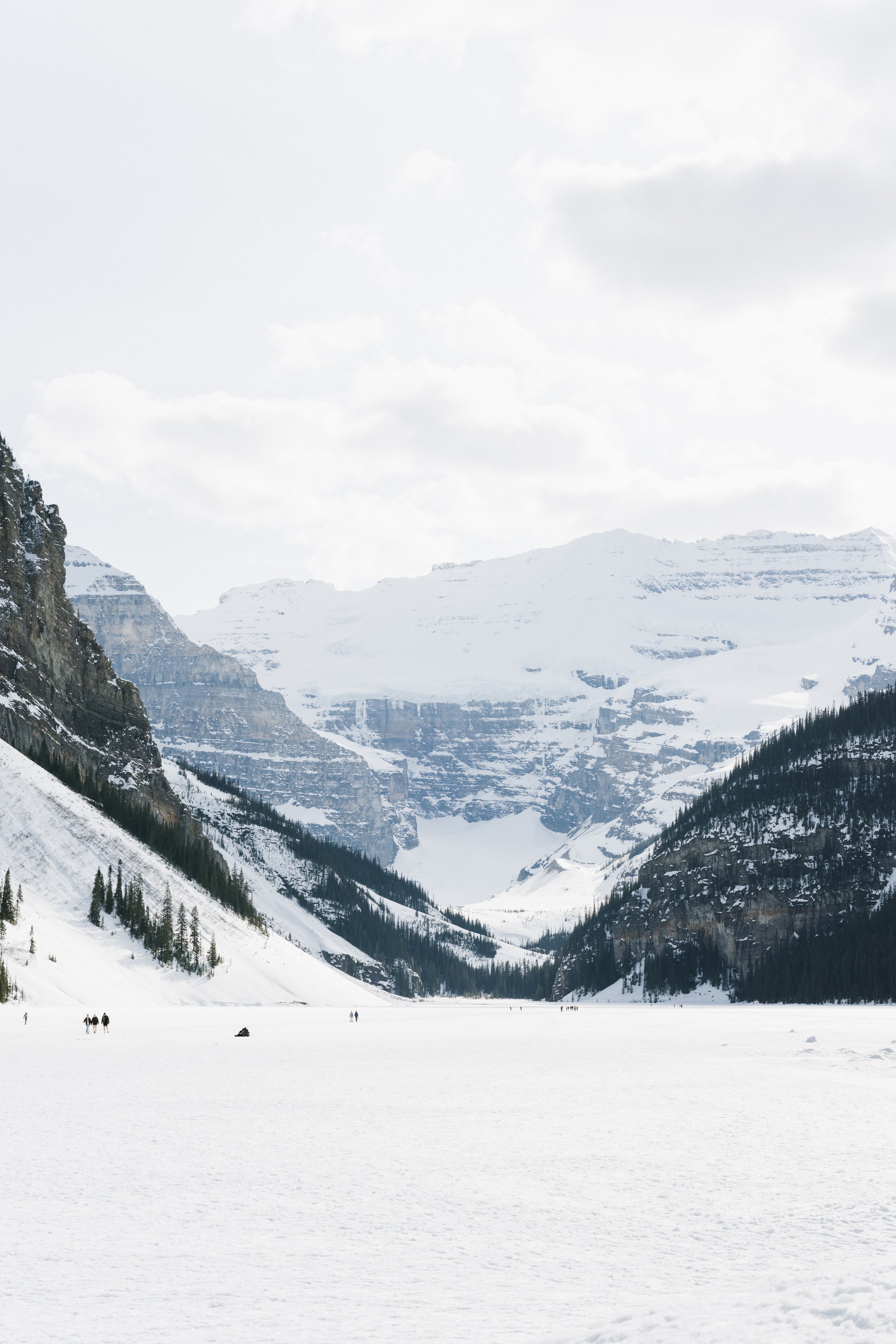 Kevin_Abel_Couples_Portraits_Lake_Louise_Photography_CDSPhoto_HR_056.JPG