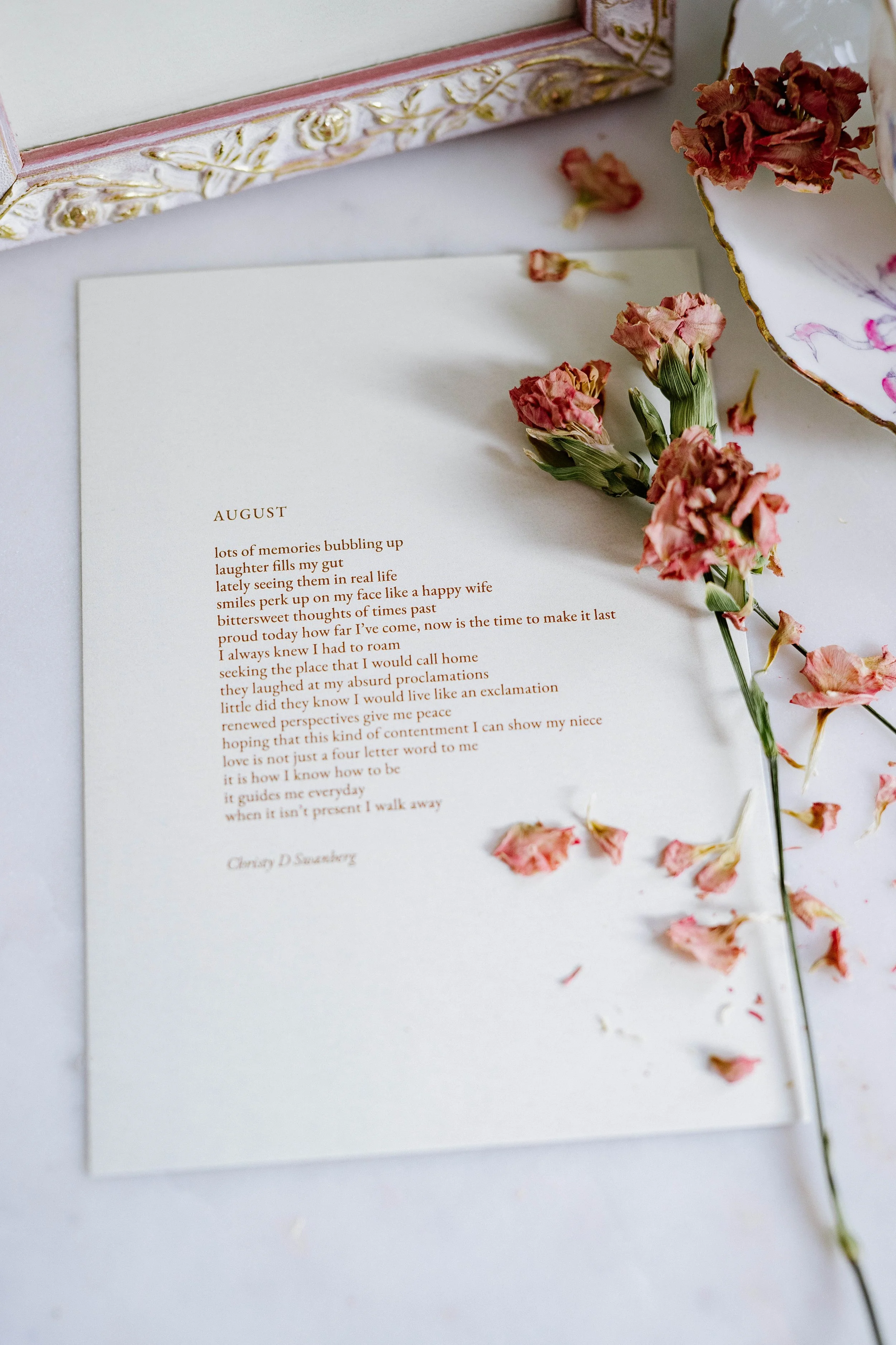 Poetry_by_Christy_Swanberg_2025_YYC_Lifestyle_Photography_CDSPhoto_HR_0005.jpg