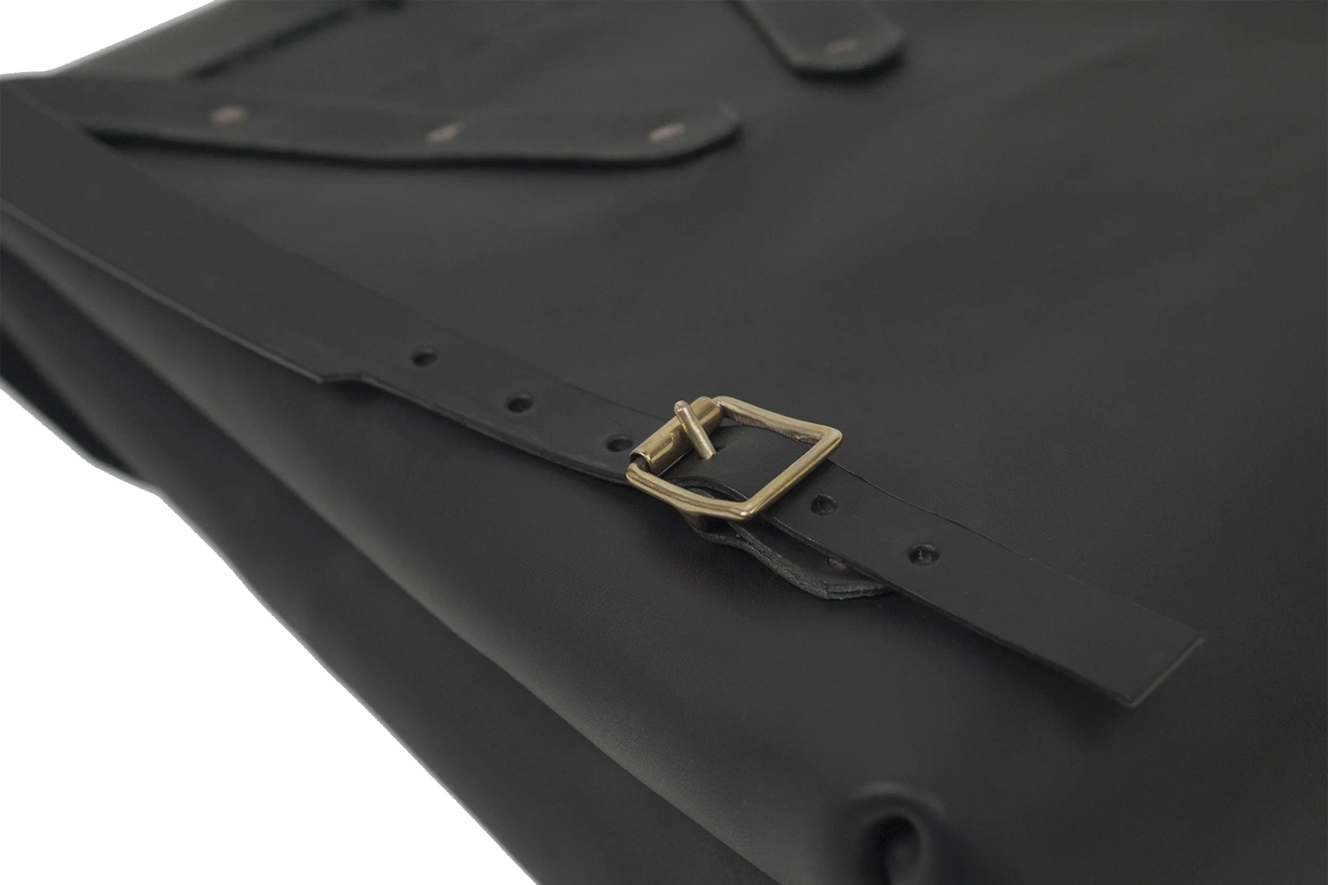 Leather bag and accessory brand focused on telling stories through minimal and timeless design - handmade in East London
