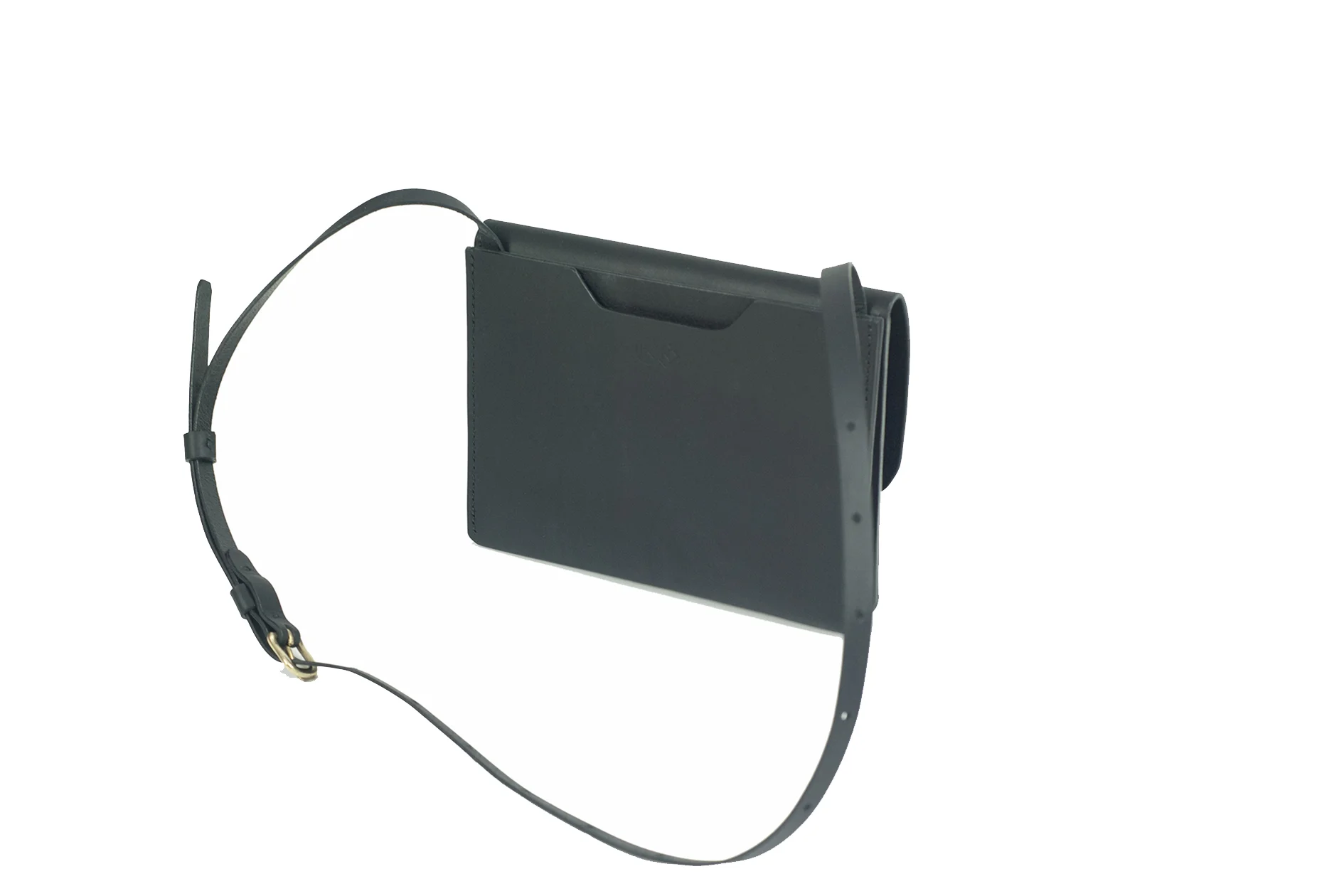 Leather bag and accessory brand focused on telling stories through minimal and timeless design - handmade in East London