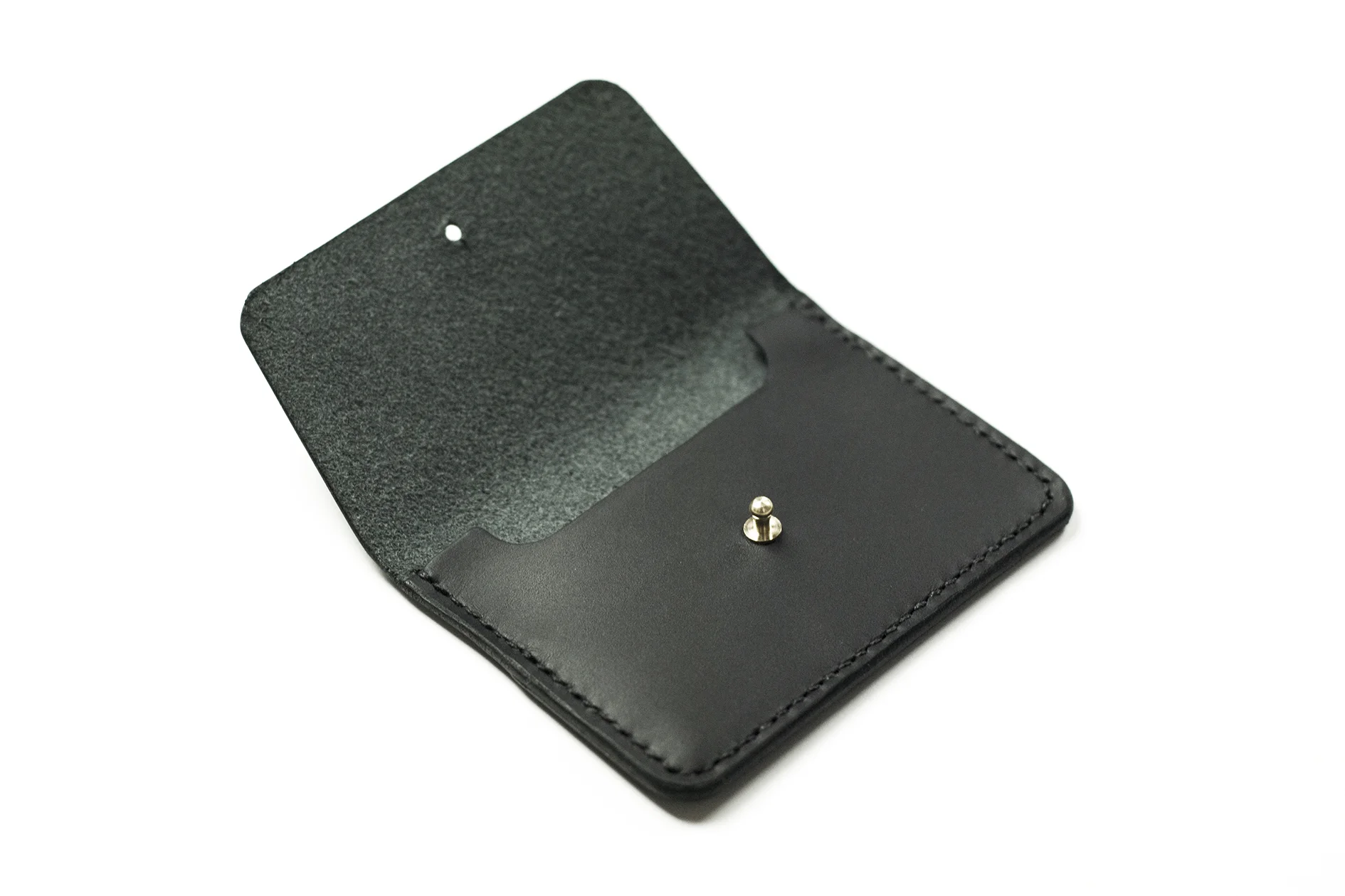 Leather bag and accessory brand focused on telling stories through minimal and timeless design - handmade in East London