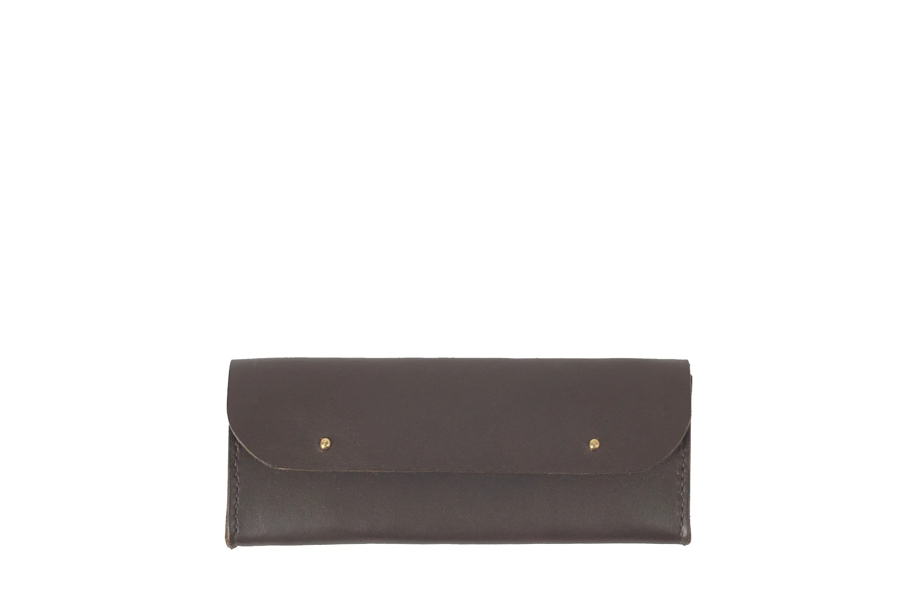 Leather bag and accessory brand focused on telling stories through minimal and timeless design - handmade in East London