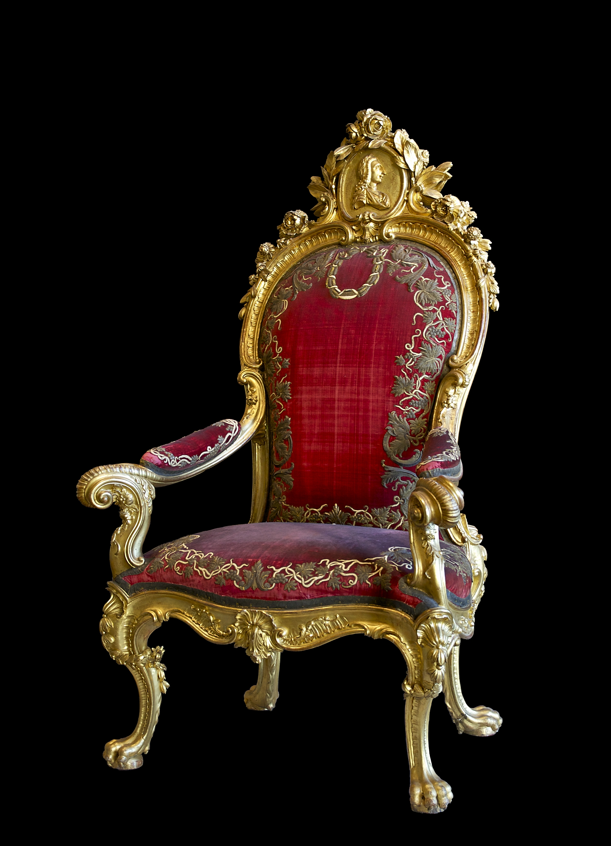 throne.jpg