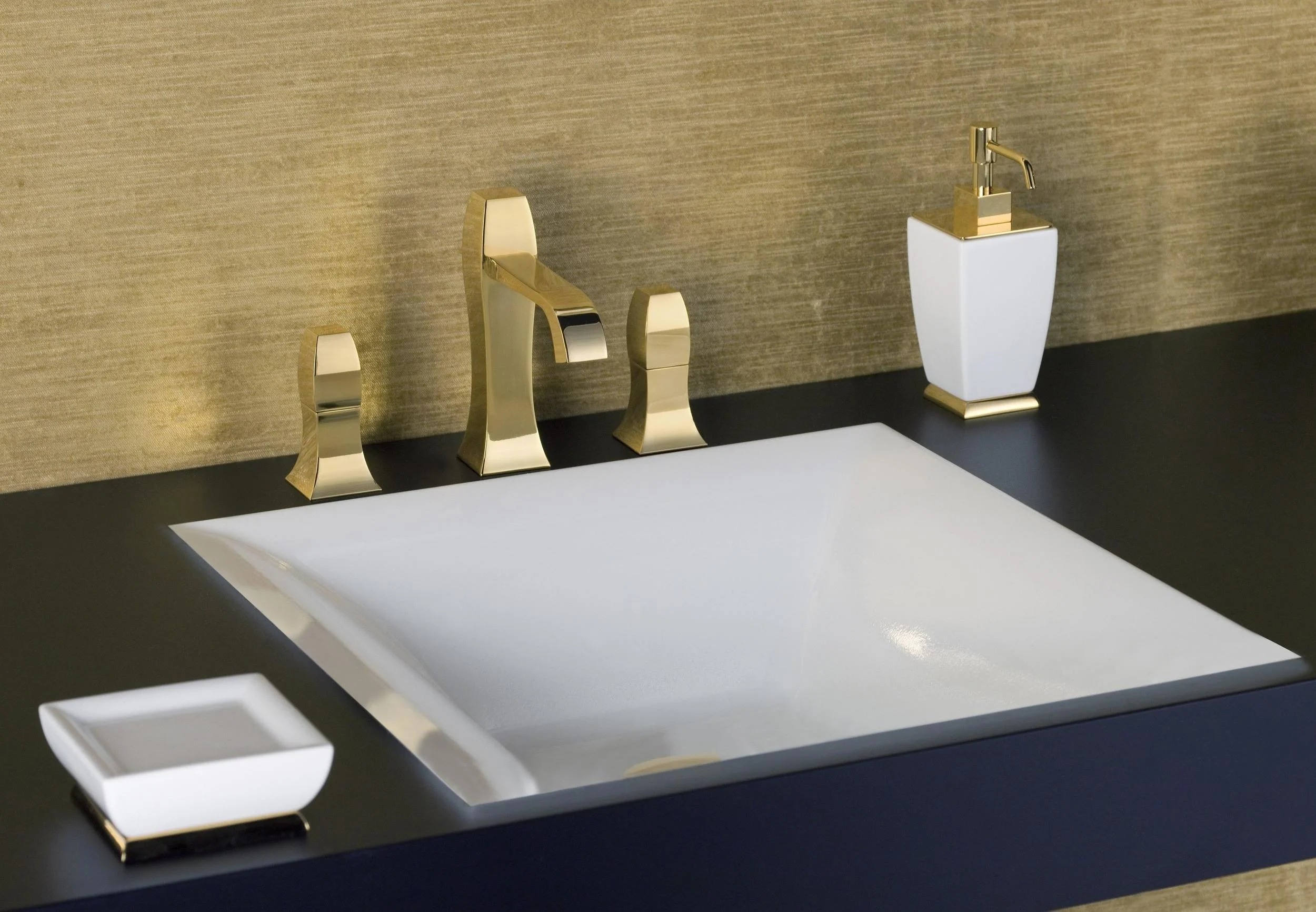 gessi_mimi_gold_314013323833226_copy_3410x2362.jpg