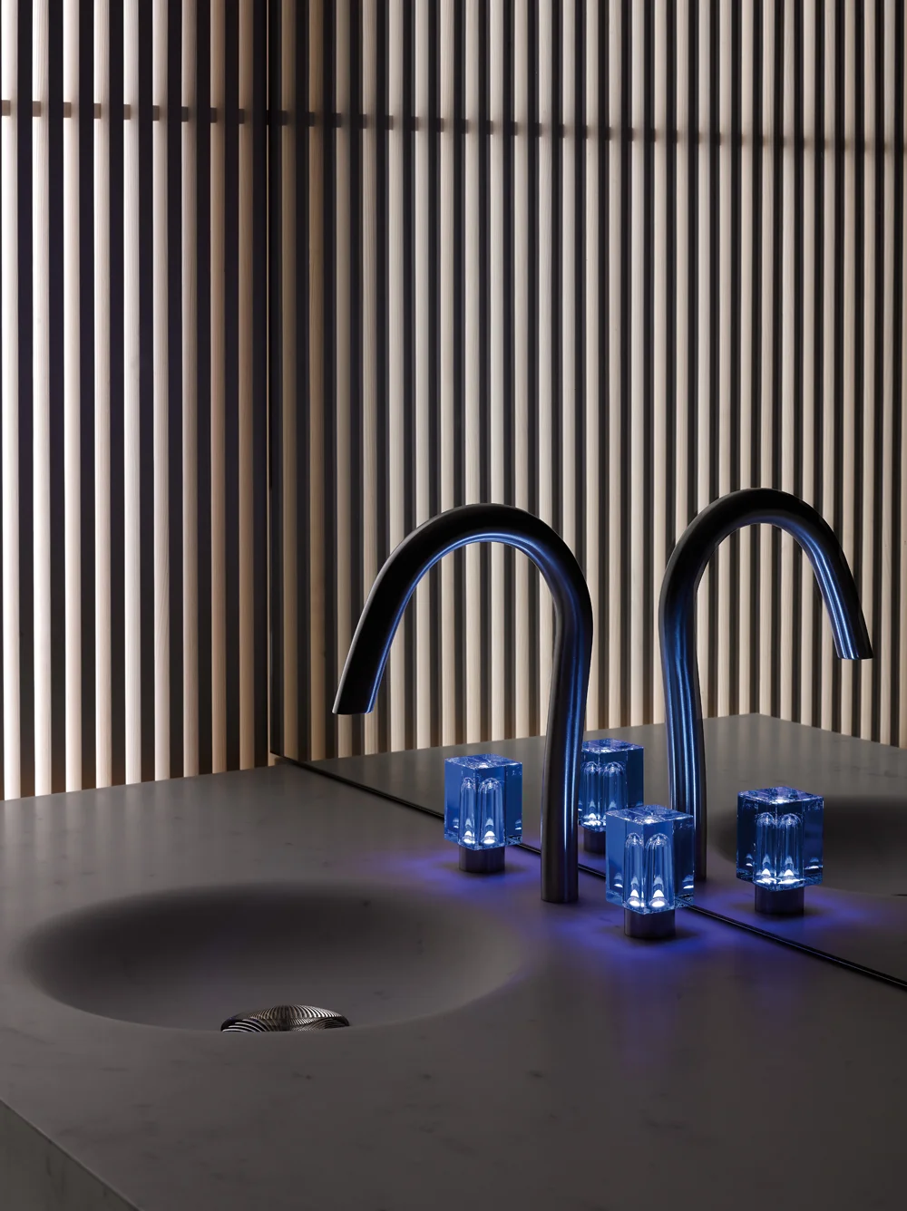 ambiance-151-chrome-mat_aqua_nuit.jpg