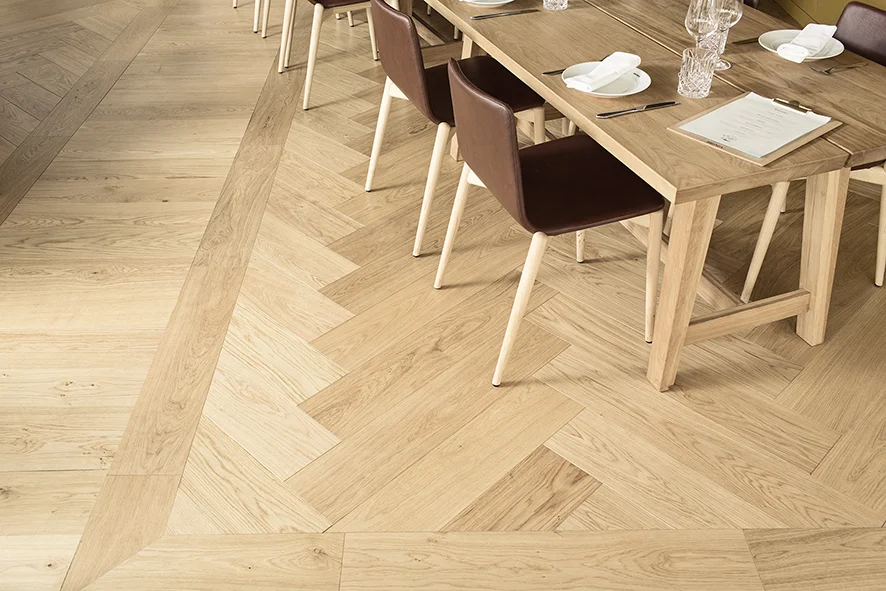 Oak-Herringbone_wax-oil_cabinet_RGB.jpg