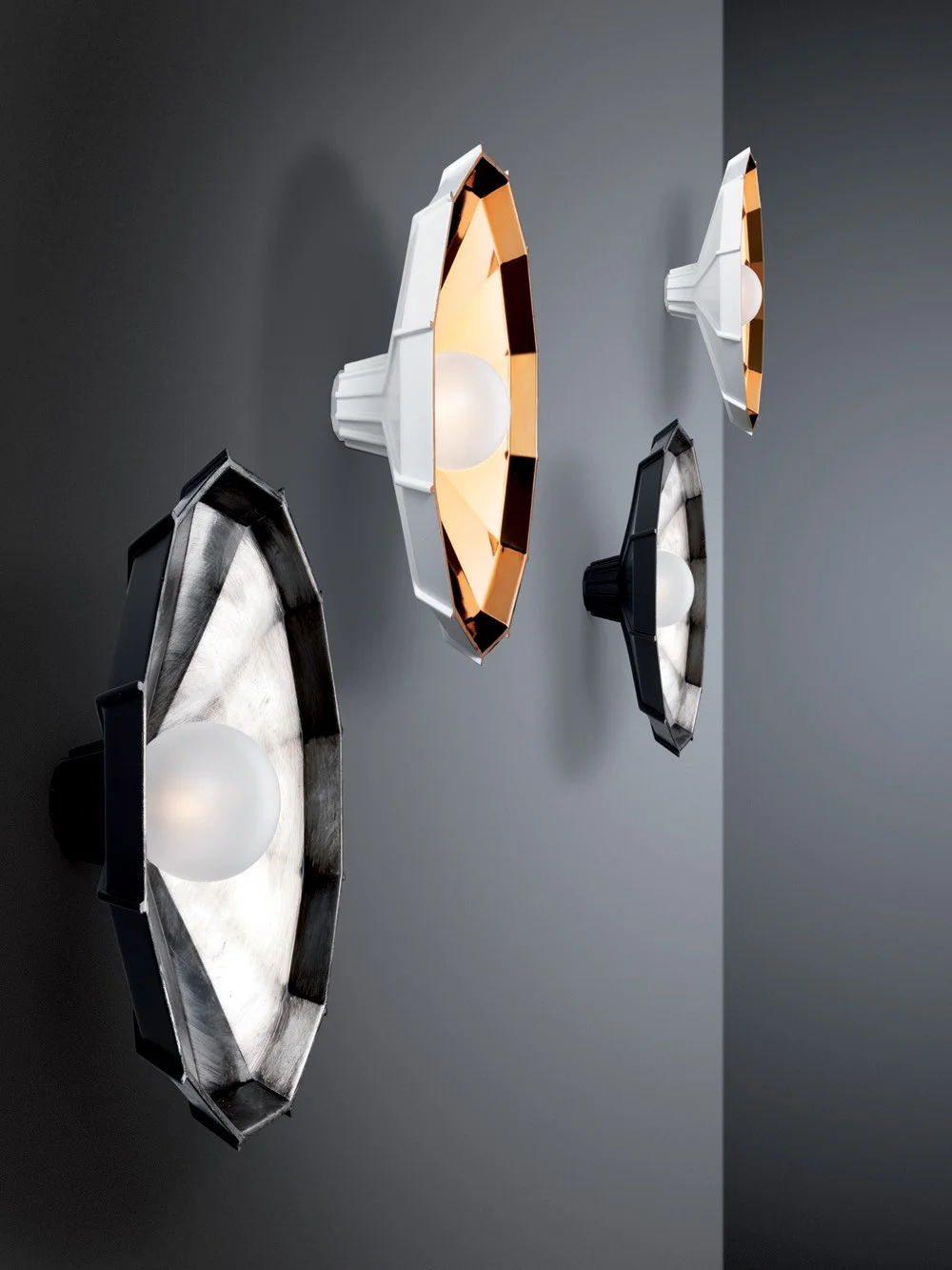foscarini-diesel-mysterio-wall-lamp-3.jpg