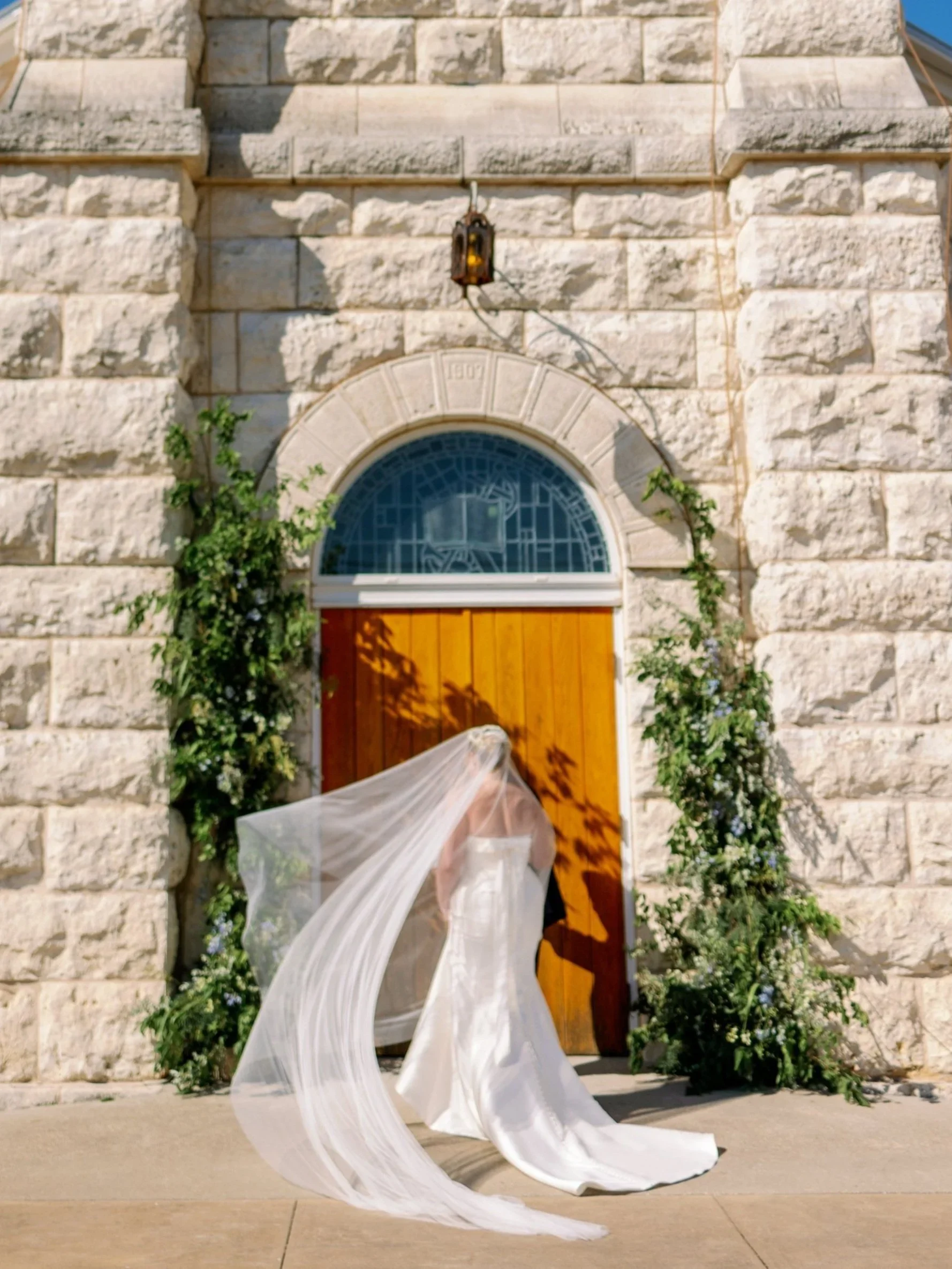 YoungWedding-406.webp
