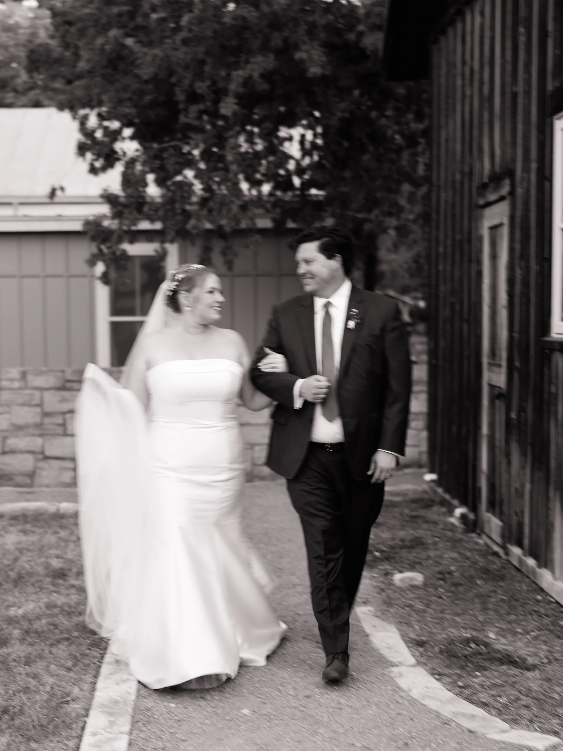 YoungWedding-751-1.webp