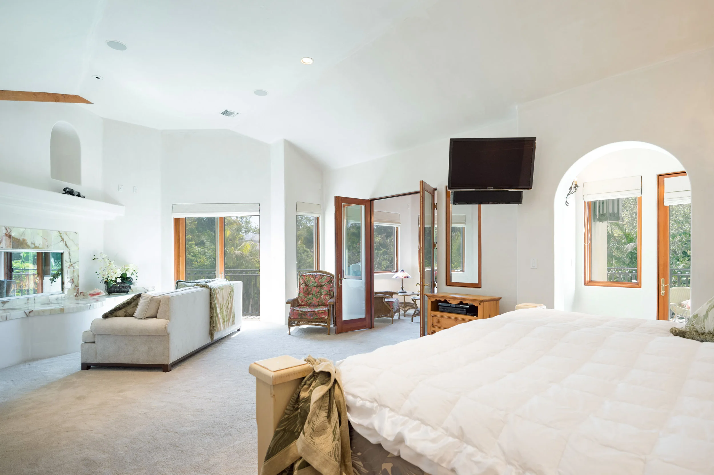 006 master bedroom 6405 bonsall Malibu For Sale The Malibu Life Team Luxury Real Estate.jpg