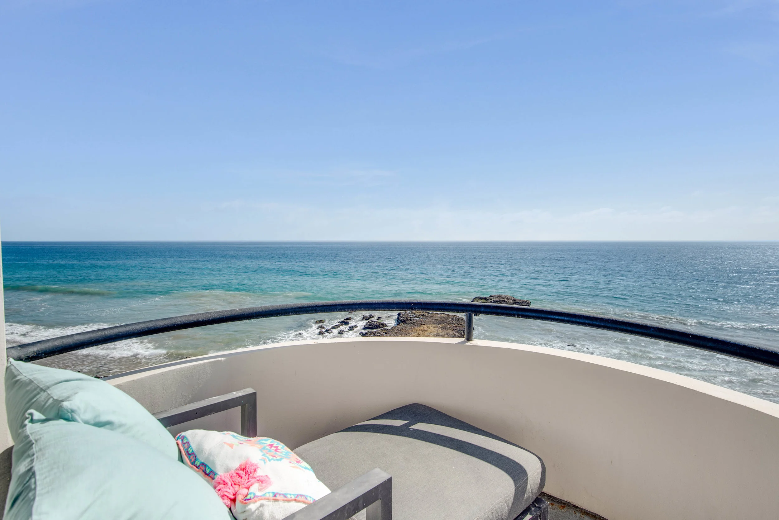 001 Ocean View 25252 Malibu Road For Sale Lease The Malibu Life Team Luxury Real Estate.jpg