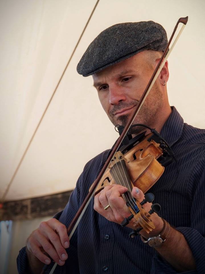 John Weed - irish fiddle and Cello John Weed is a classically-trained violinist who switched to playing Irish fiddle about 20 years ago. John lived in Ireland in 2000 and taught fiddle workshops at the Flowing Tide International Music School in Doonbeg, County Clare. He attended the Frankie Kennedy Winter School in Dunlewey, County Donegal where he has studied with Ciaran O'Maonaigh and Dermot Mcloughlin.