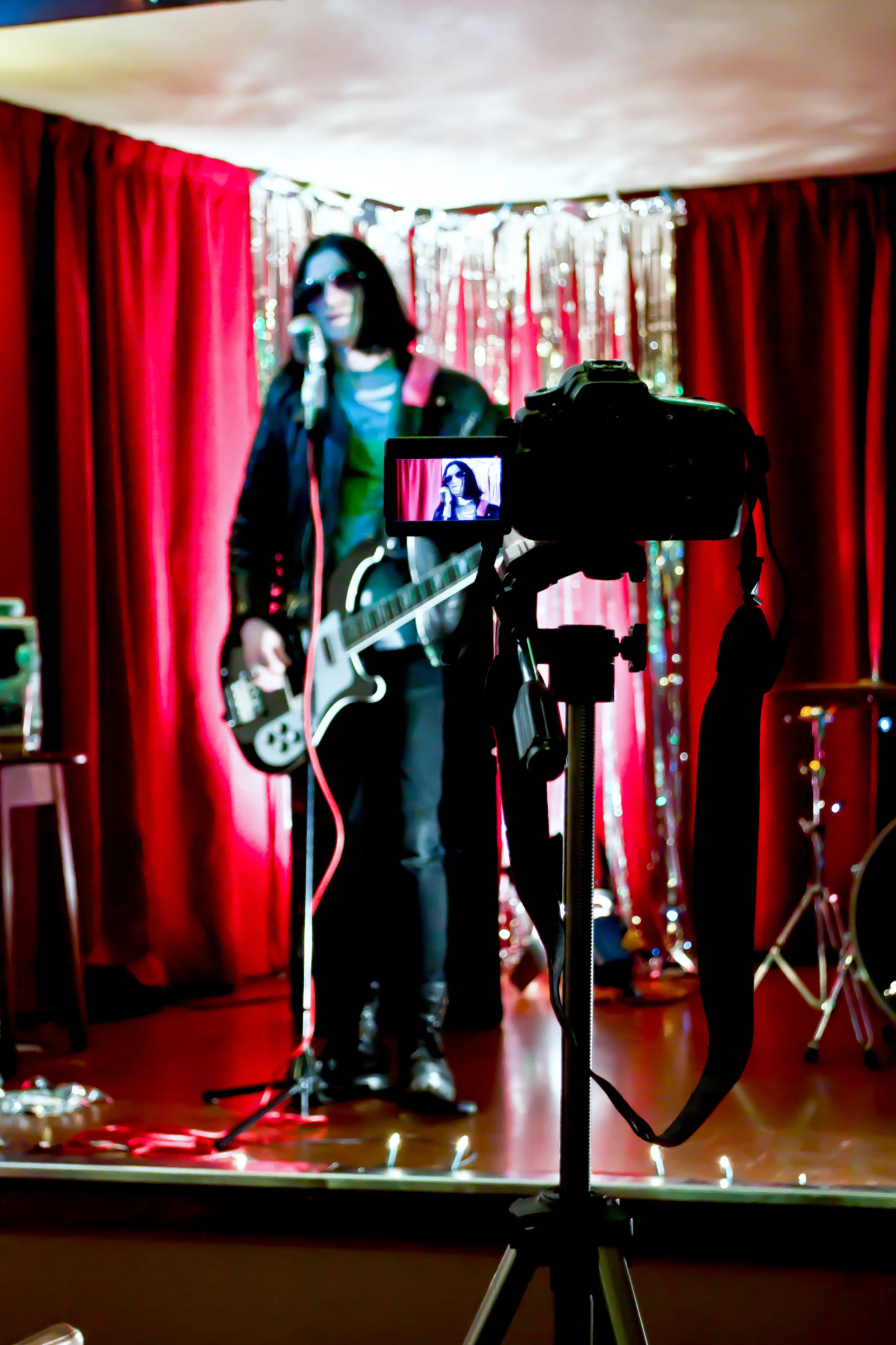 Danny - Lead Singer