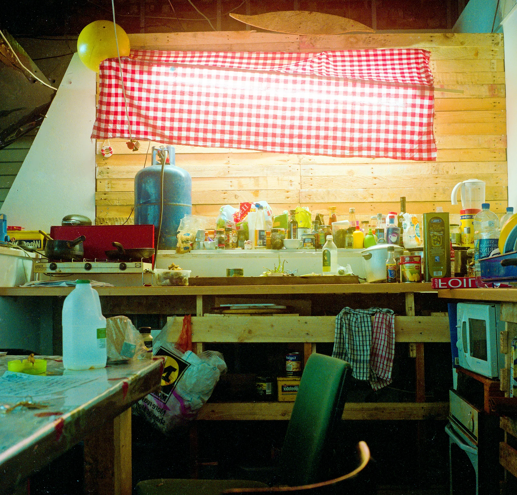 Squat Kitchen-3.jpg
