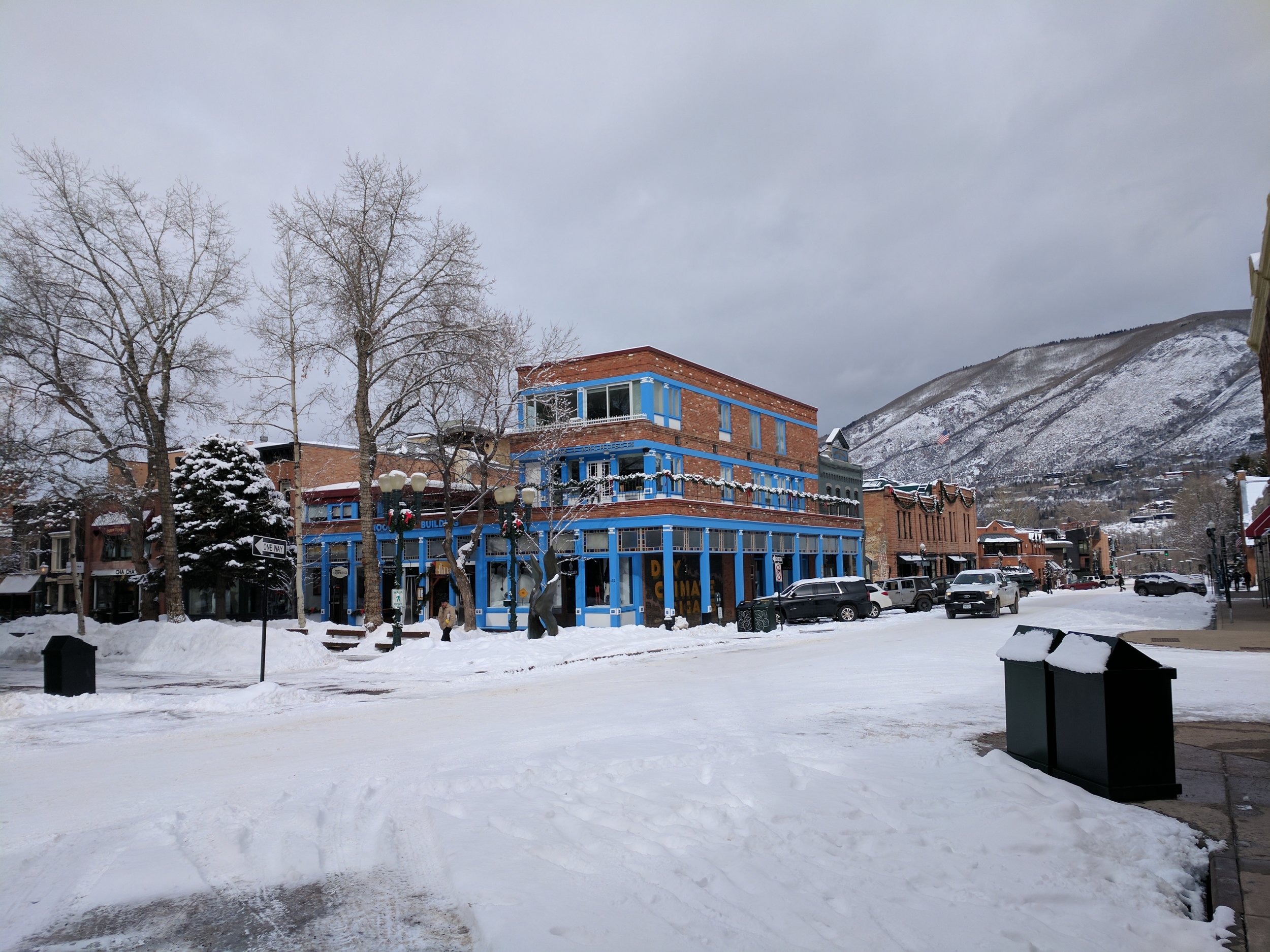 Walking around the town of Aspen 
