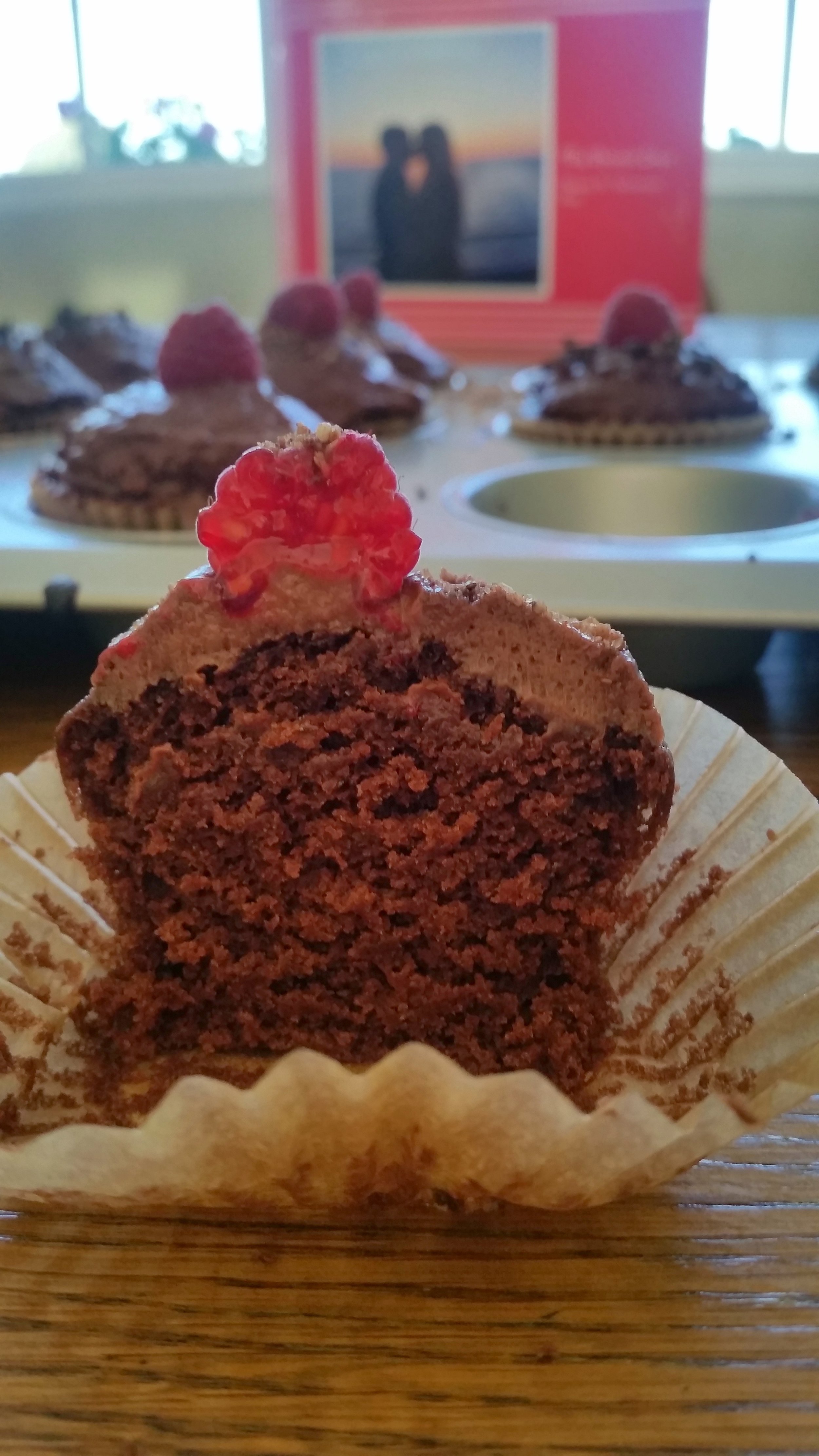 This is where you want to marry whoever made you these cupcakes. It REALLY shows your love. 