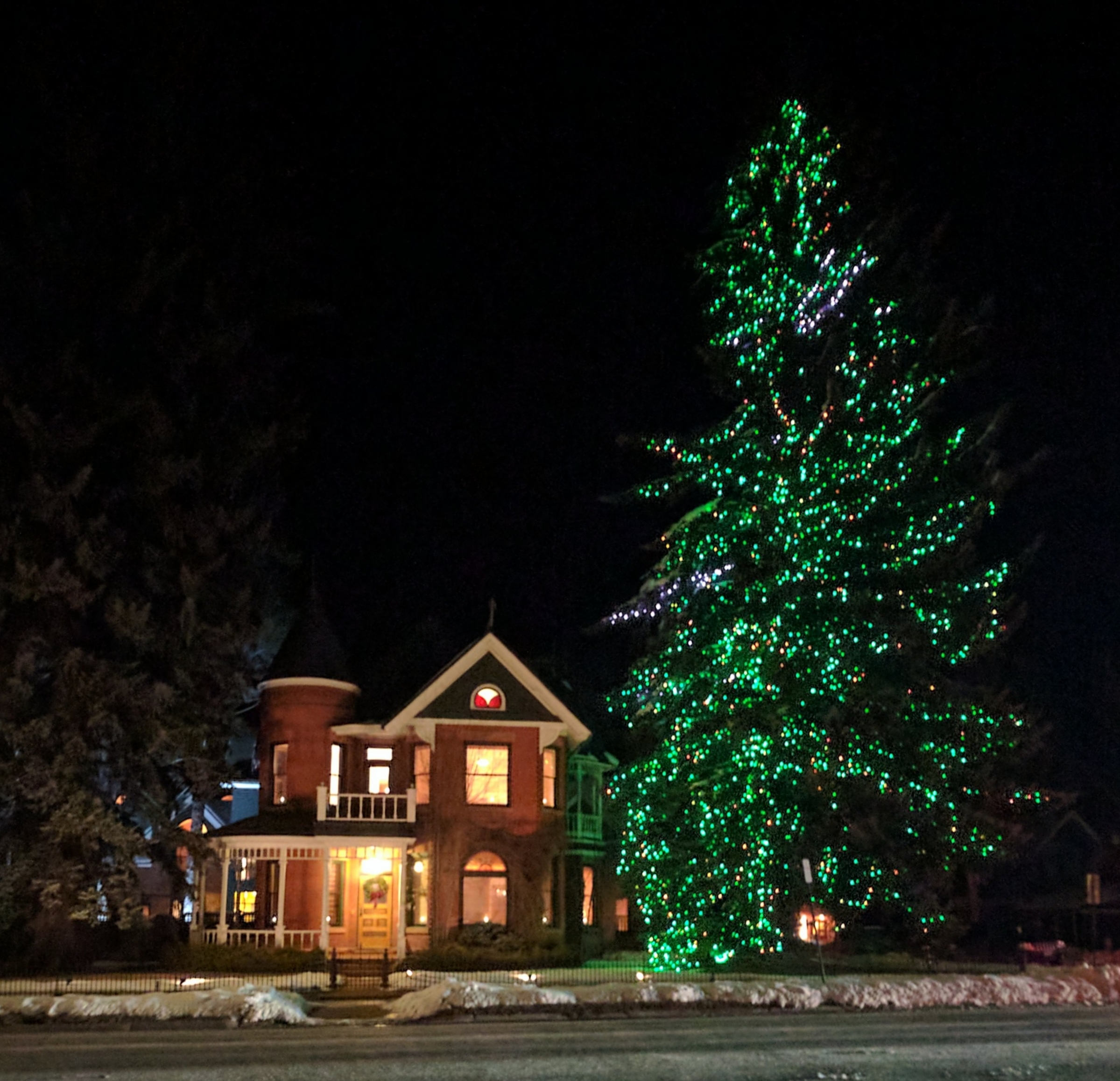 Walking in a Winter Wonderland. Christmas in Aspen is the epitome of this. 