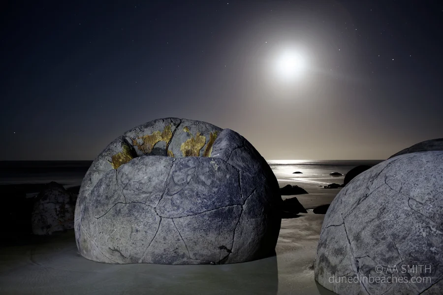 Koekohe Beach (Moeraki Boulders)