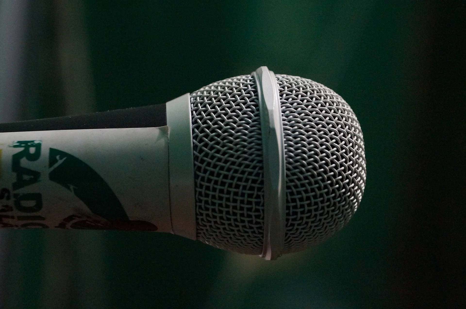 mic-906237_1920.jpg
