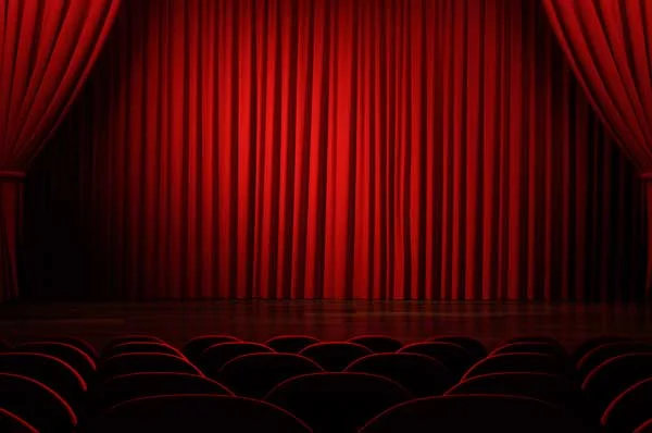 (More) Realistic Theatre Panels 