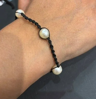 Japanese Akoya Pearl & Macrame bracelet