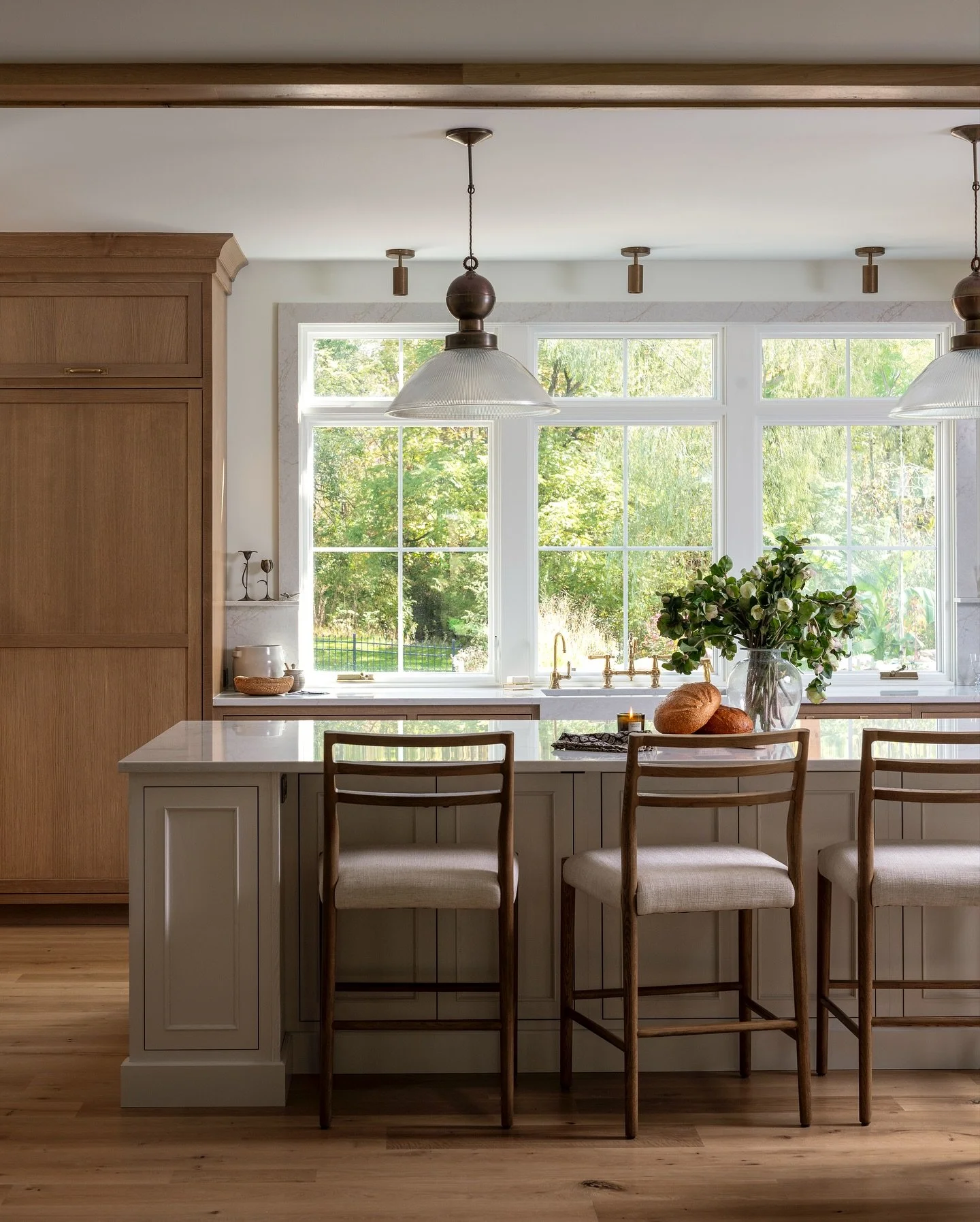 To make this kitchen work for a busy family, we actually made it smaller.
By removing a hallway and carving out space behind the range wall, we were able to create a hidden scullery and a larger mudroom. Now the home functions with more purpose and e