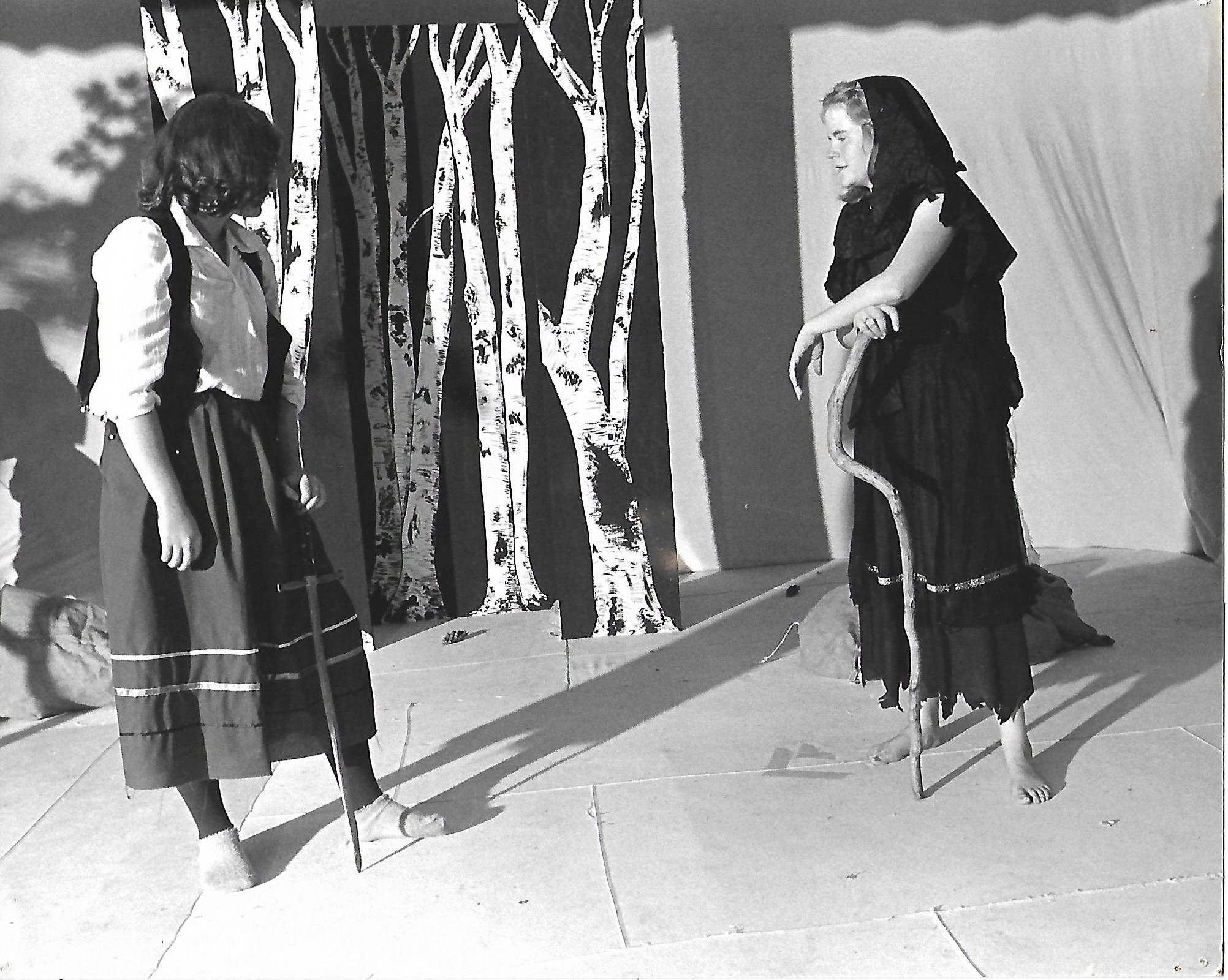 (Left to Right) Donna Parker, Kathy Hodson