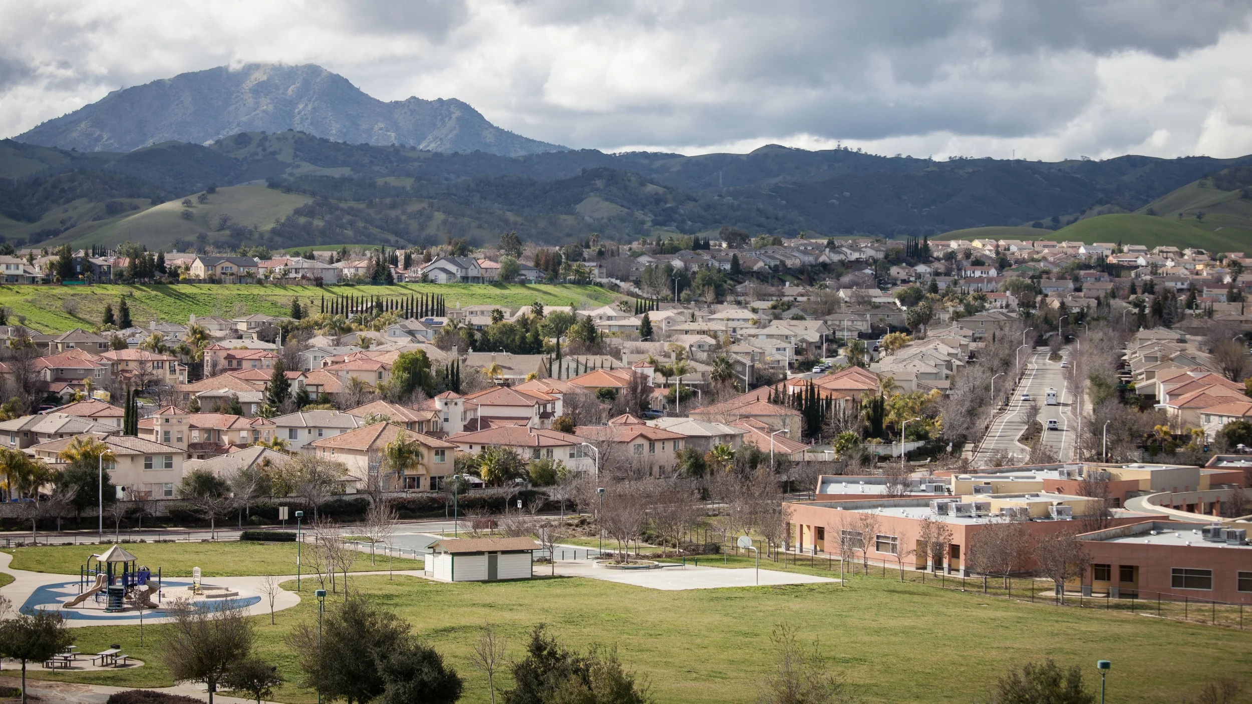 Antioch has been through dramatic demographic shifts and population booms. The transition from a historically white city into a diverse suburb has come with growing pains. In 2006, these growing pains hit a tipping point. Subscribe to the full American Suburb series wherever you get your podcasts. 